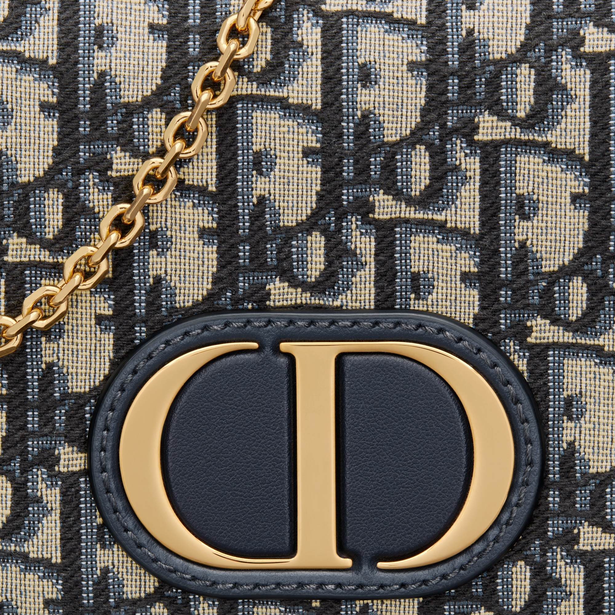 2-in-1 30 Montaigne Pouch