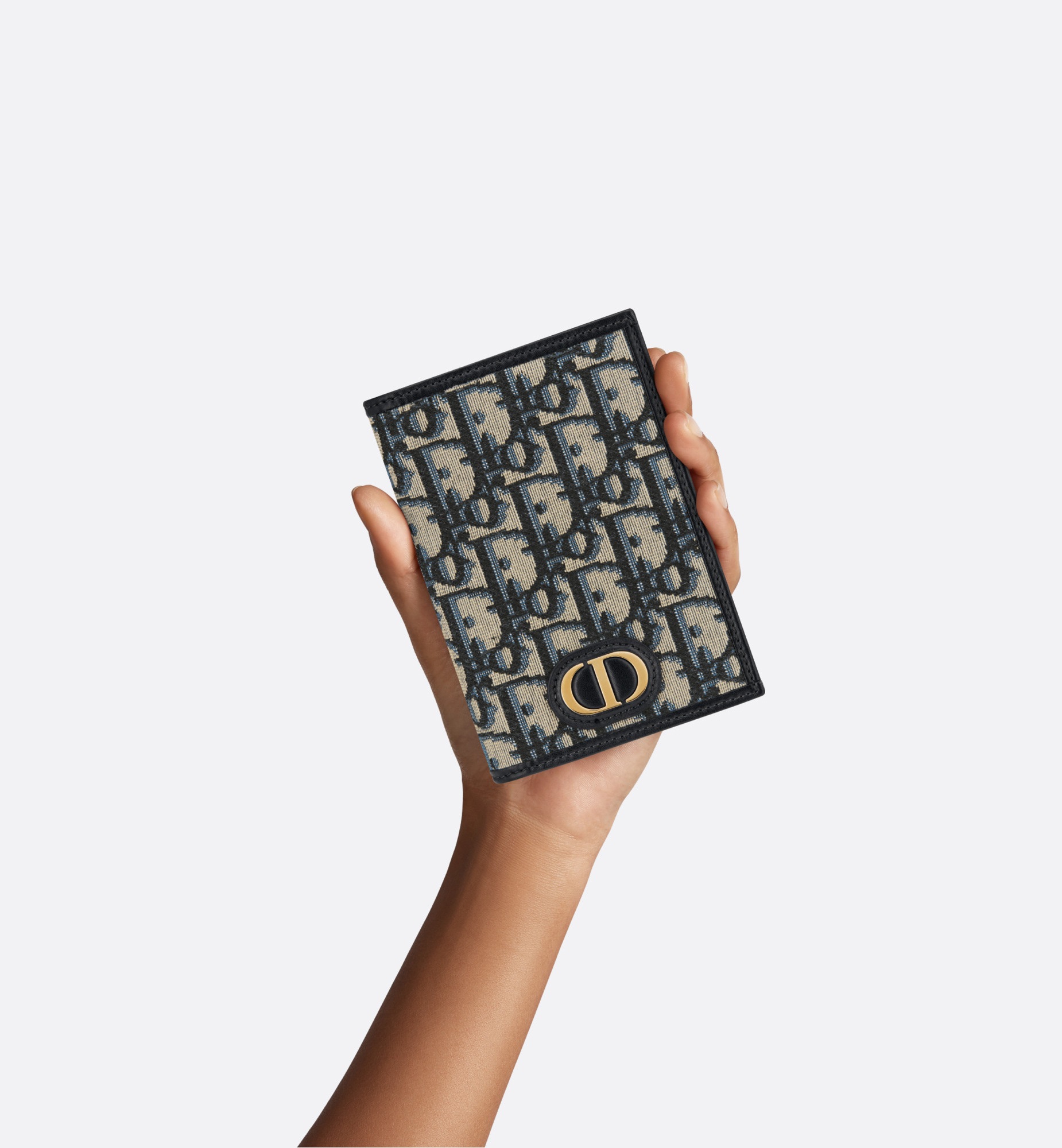 30 Montaigne Passport Holder Blue Dior Oblique Jacquard | DIOR