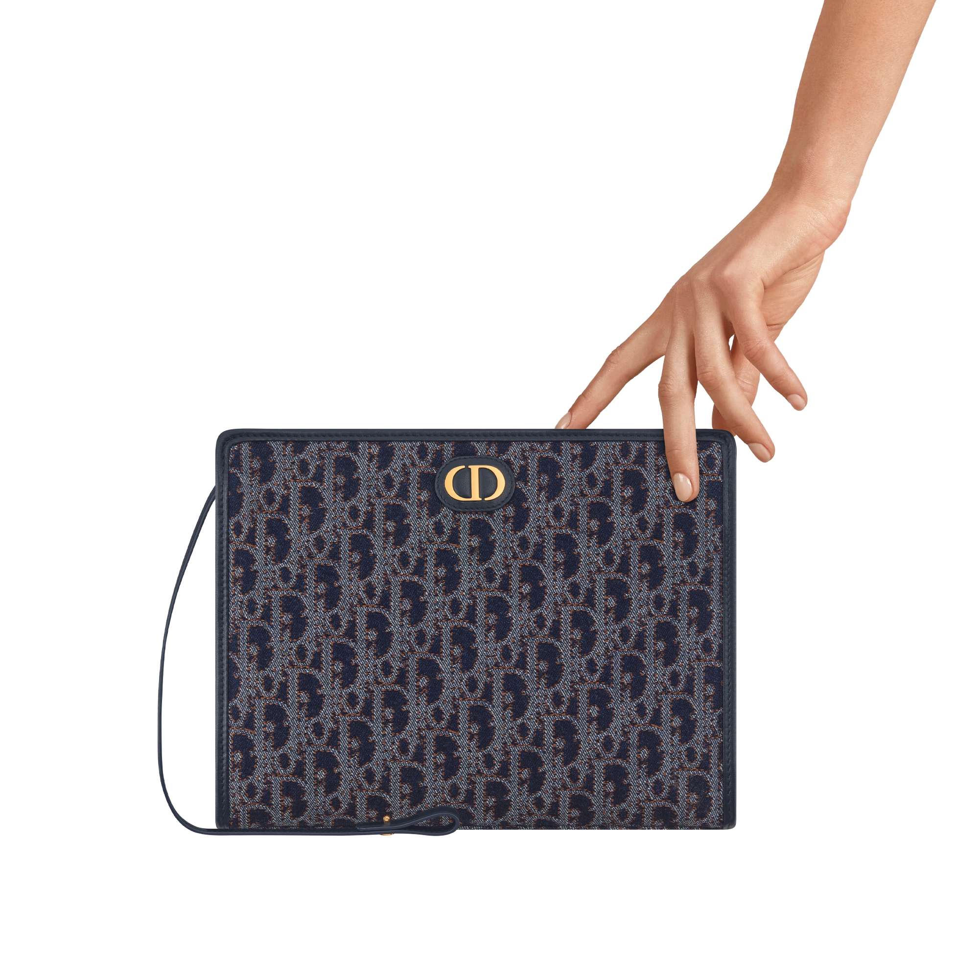 30 Montaigne Dea Pouch