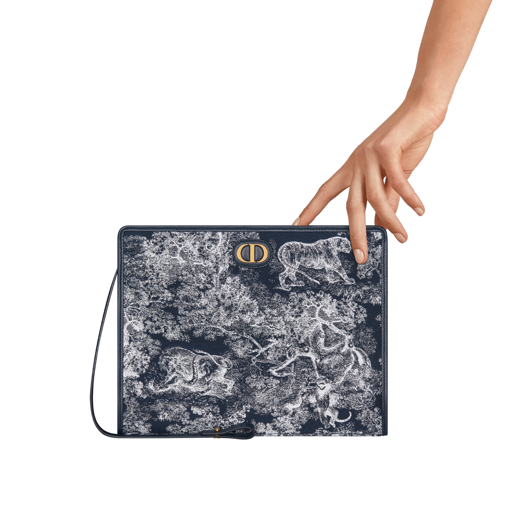 30 Montaigne Dea Pouch