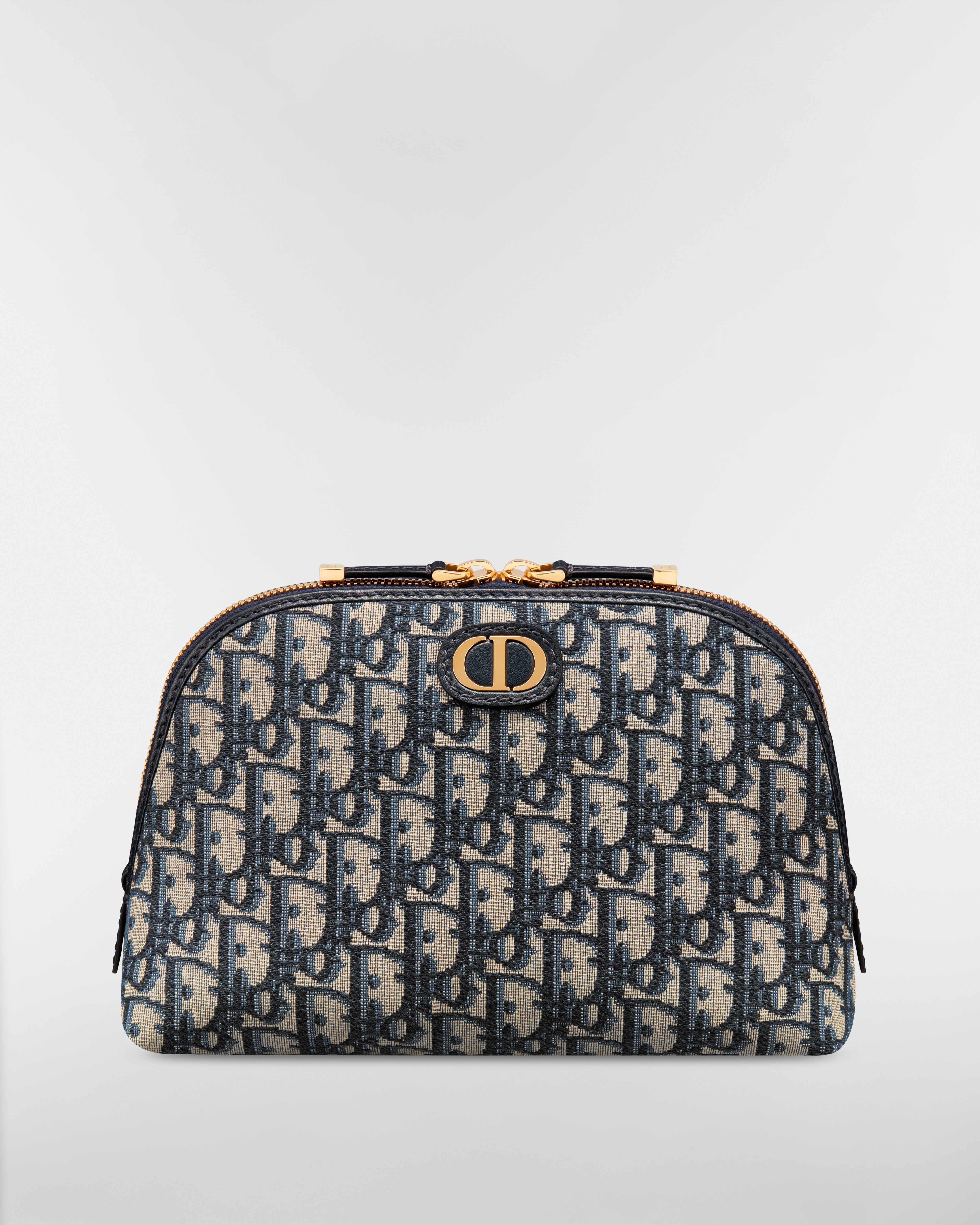 30 Montaigne Aphrodite Pouch Dior Oblique Jacquard in Blau E01