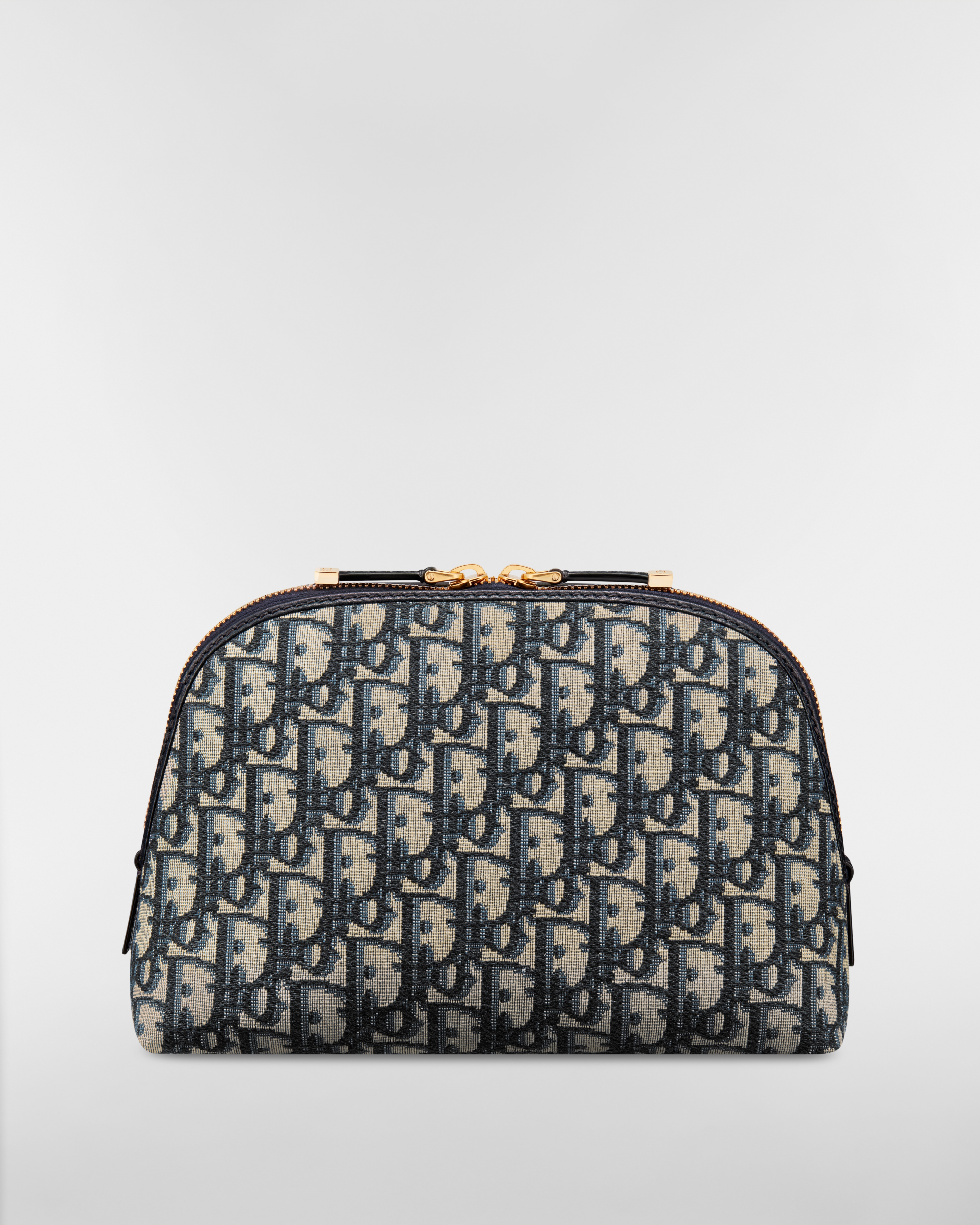 30 Montaigne Aphrodite Pouch