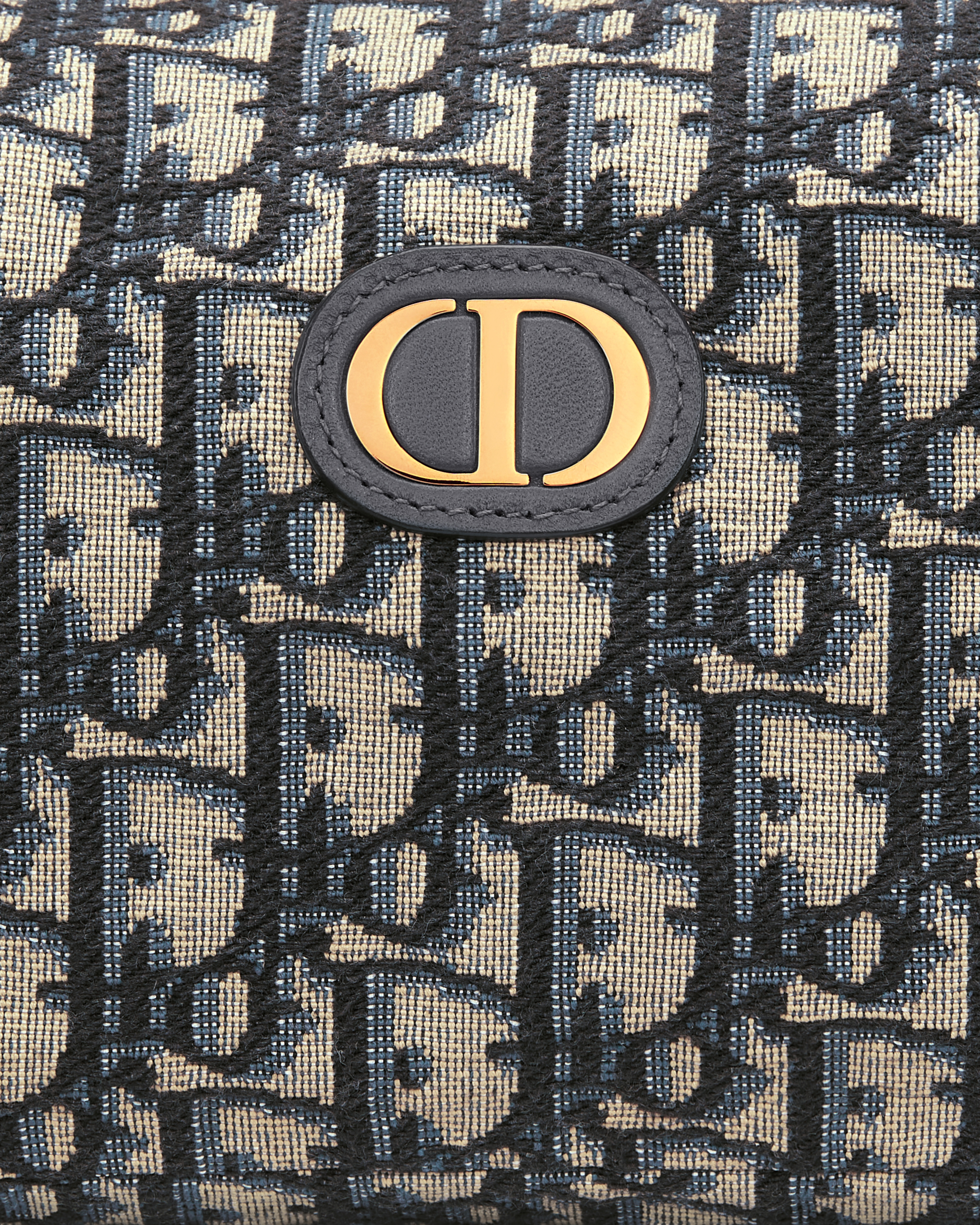 حقيبة باوتش ‎30 Montaigne Vénus نمط ديور أوبليك الأزرق بحبك الجاكار E09