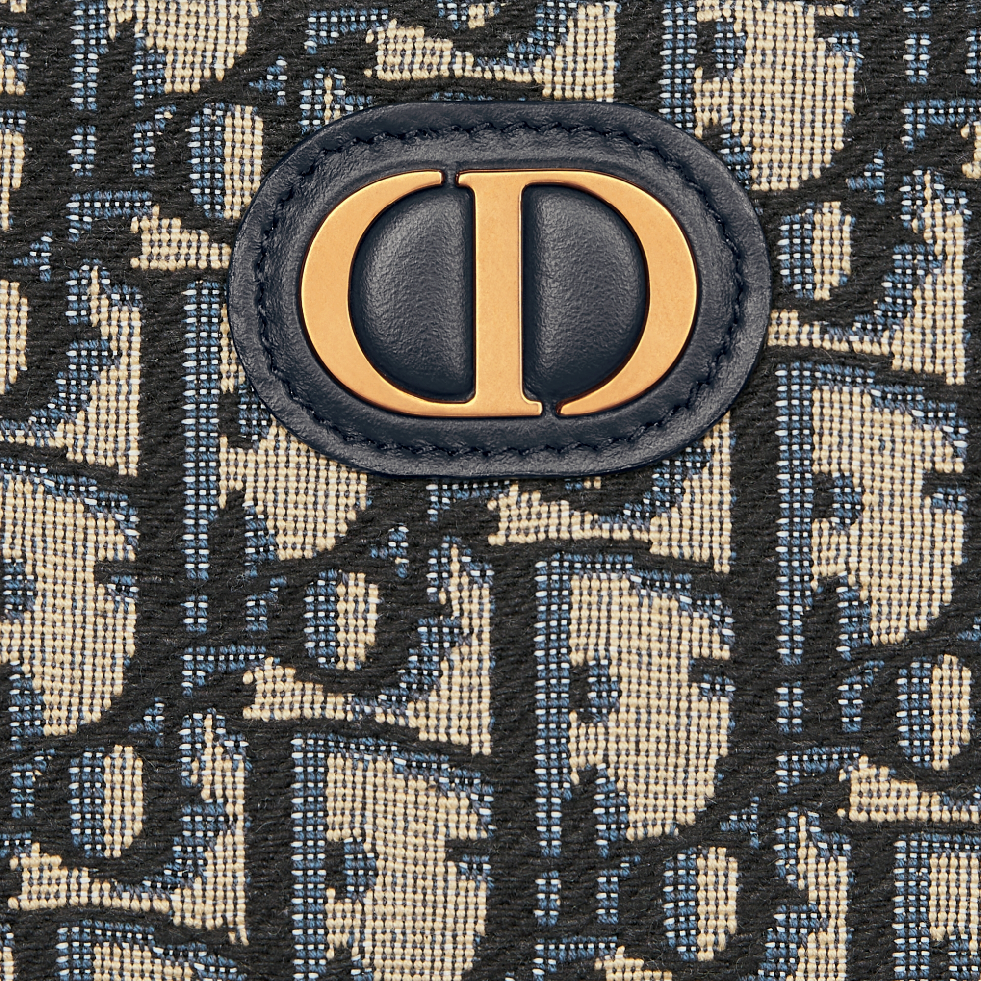 30 Montaigne Voyageur Slim Wallet Blue Dior Oblique Jacquard E09