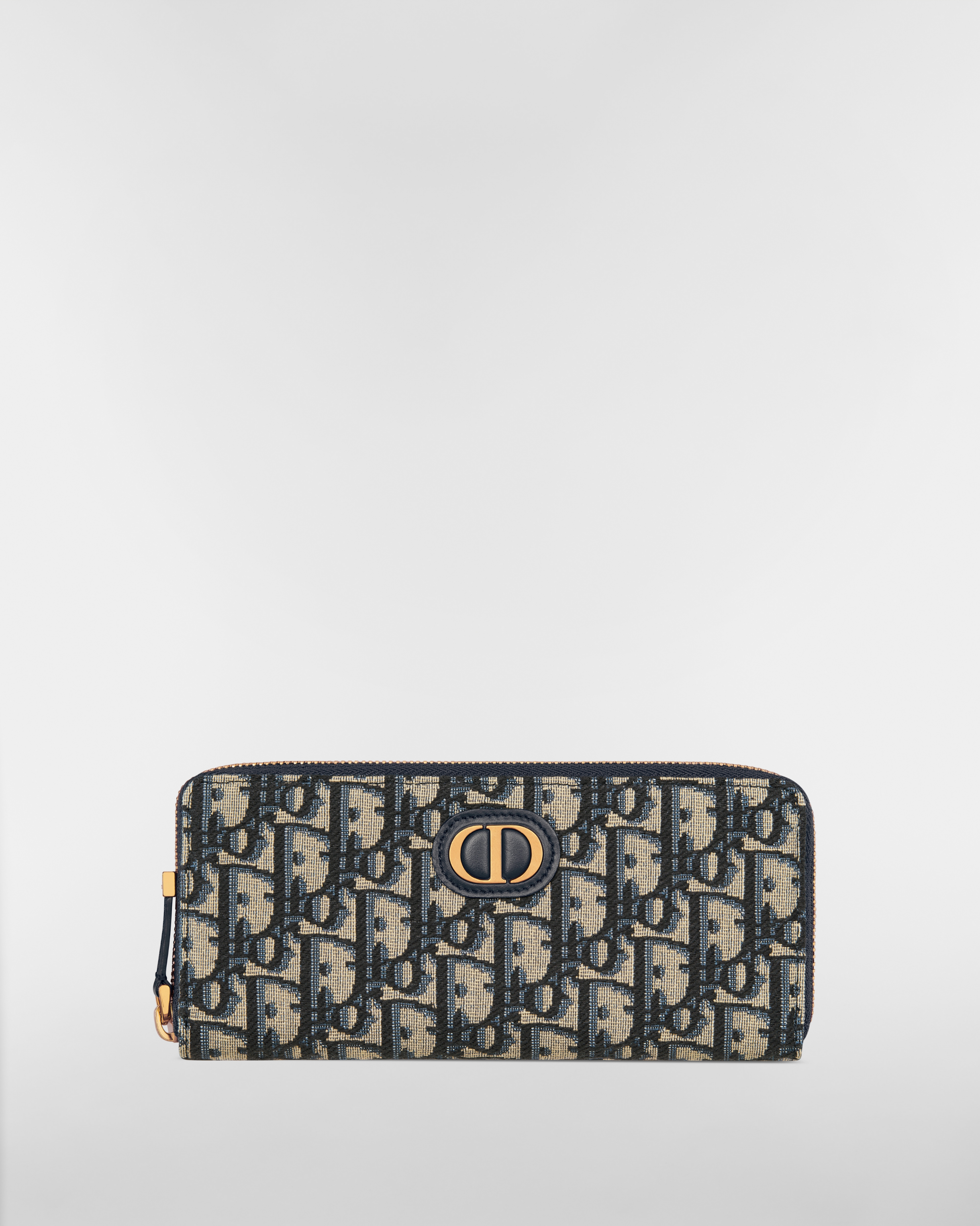 30 Montaigne Voyageur Slim Wallet