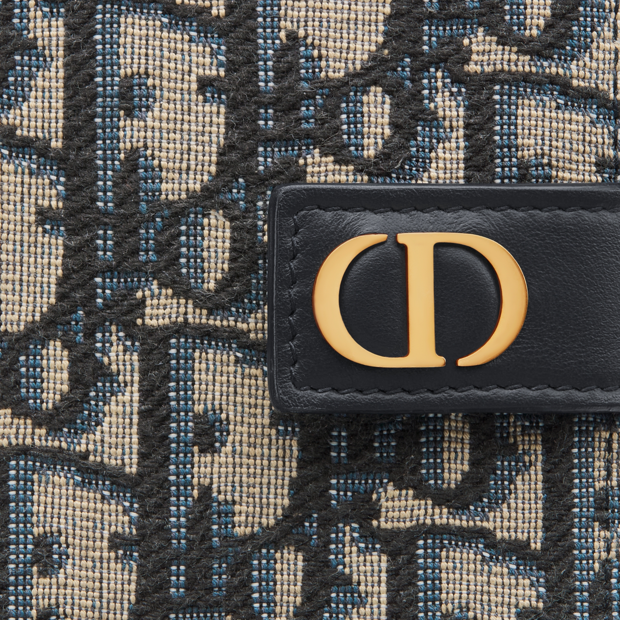 30 Montaigne Dandelion Card Holder