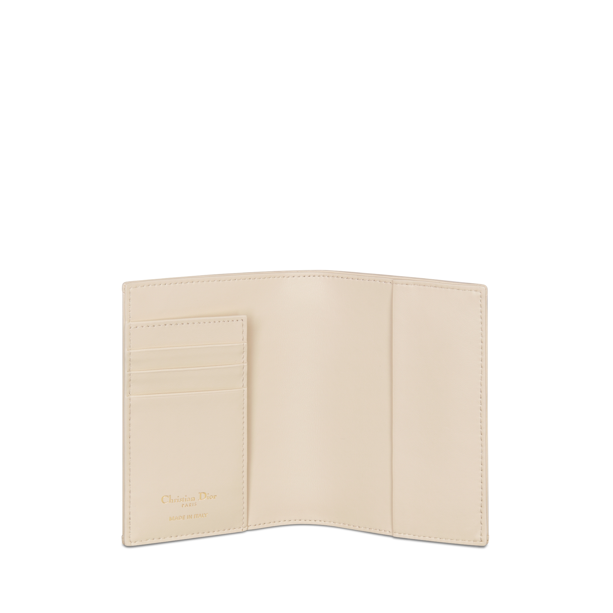30 Montaigne Passport Holder