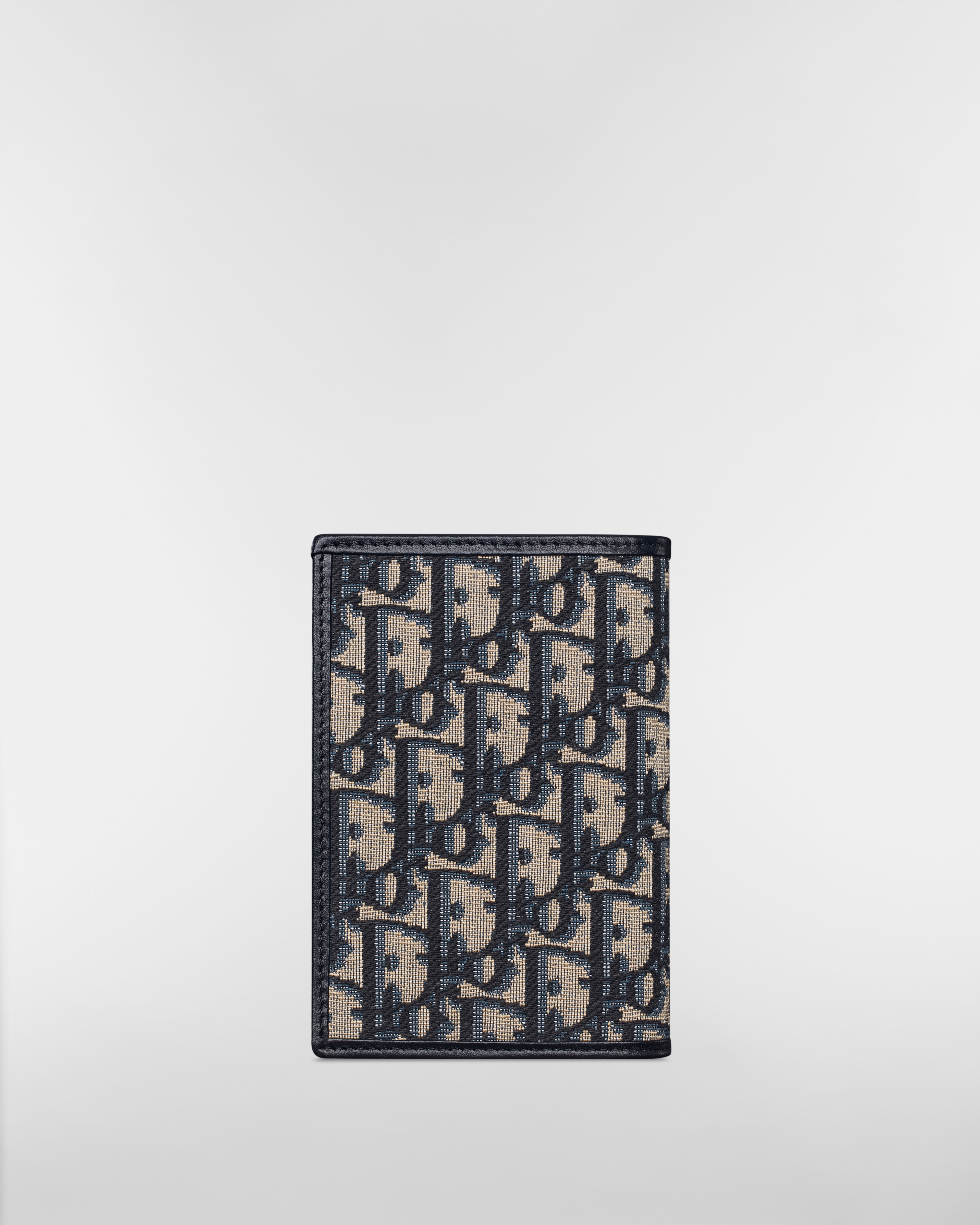 30 Montaigne Passport Holder