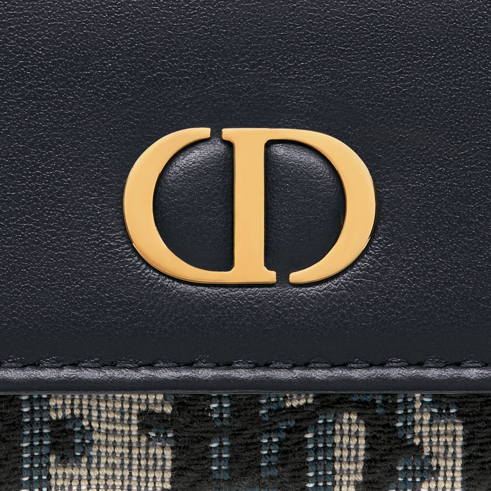 30 Montaigne Veronia Wallet