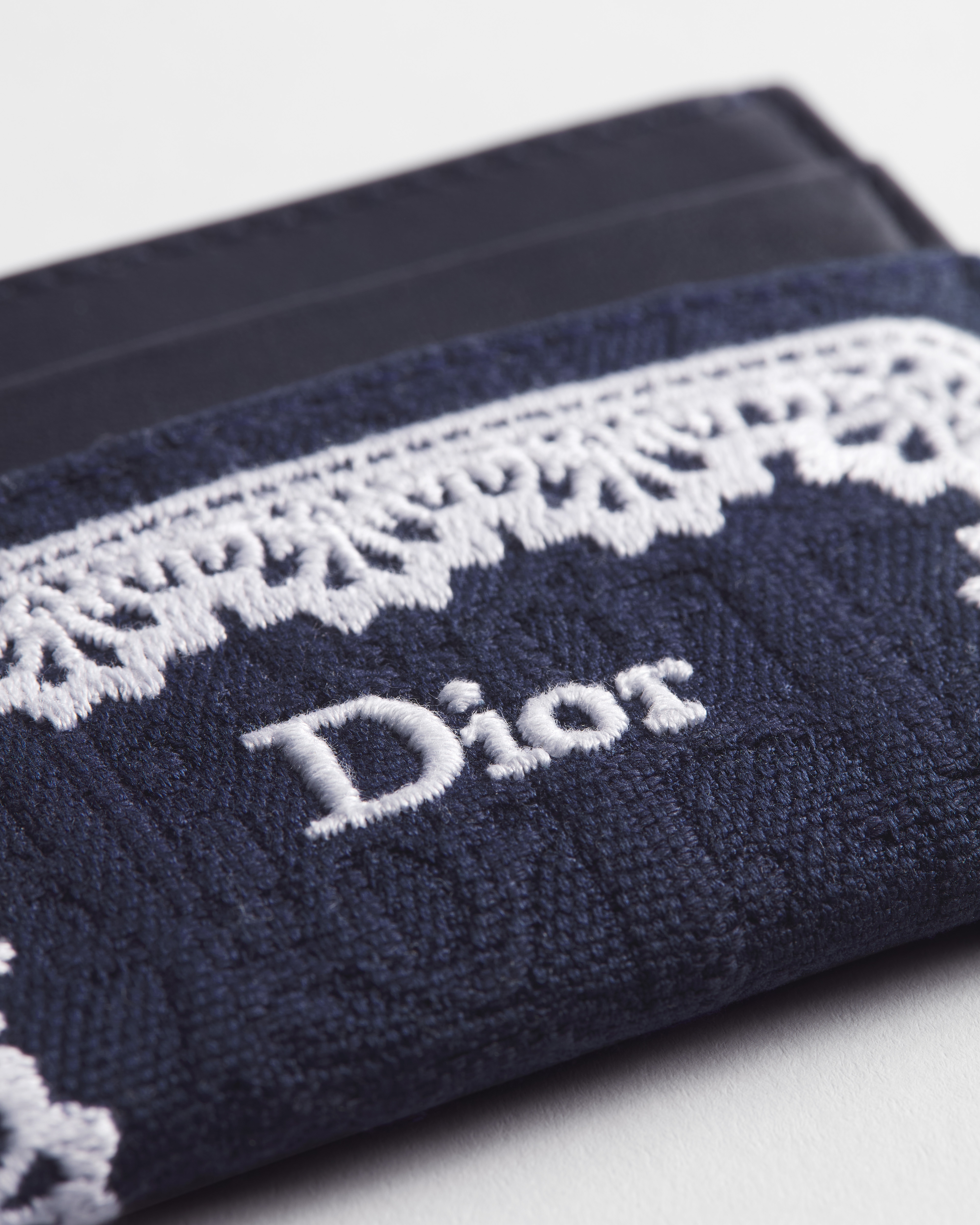 Portacarte Freesia Dior Oblique Jacquard Dior Oblique indaco e pizzo écru E09