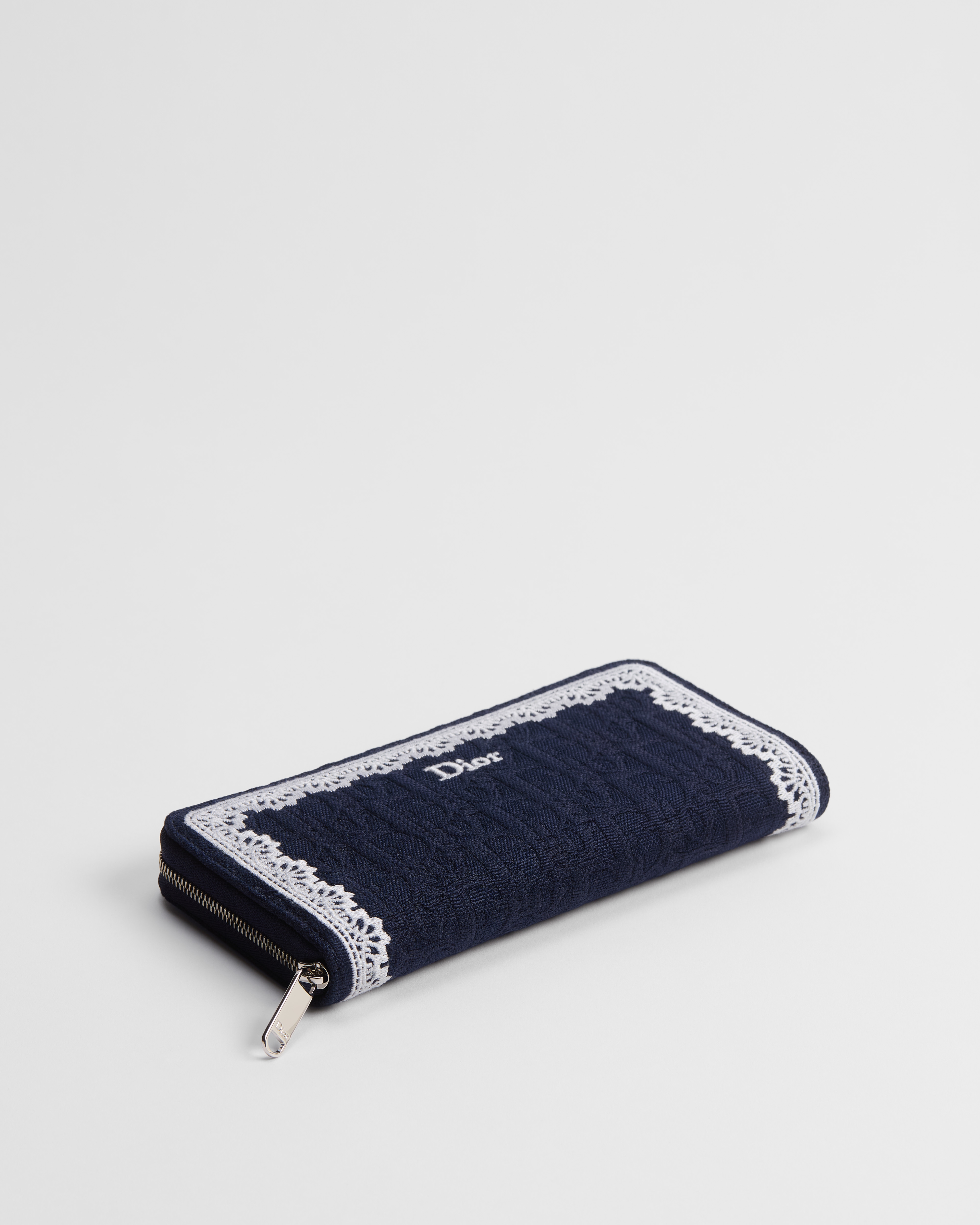 Dior Oblique Voyageur Slim Wallet Blue Dior Oblique Jacquard and White Lace E03