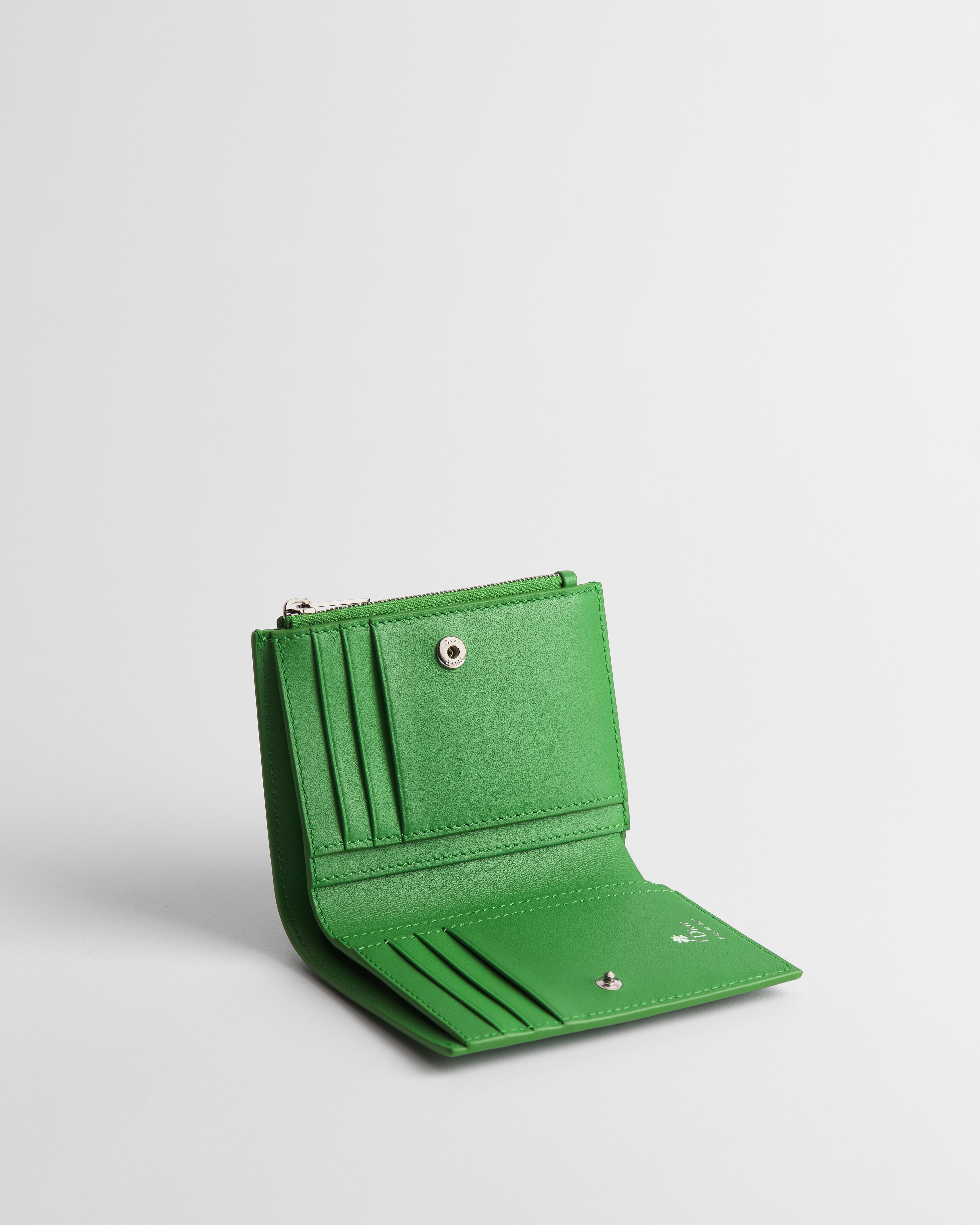 Dior Jardin Dahlia Wallet Dior Clover Embroidered Cannage Lambskin E06