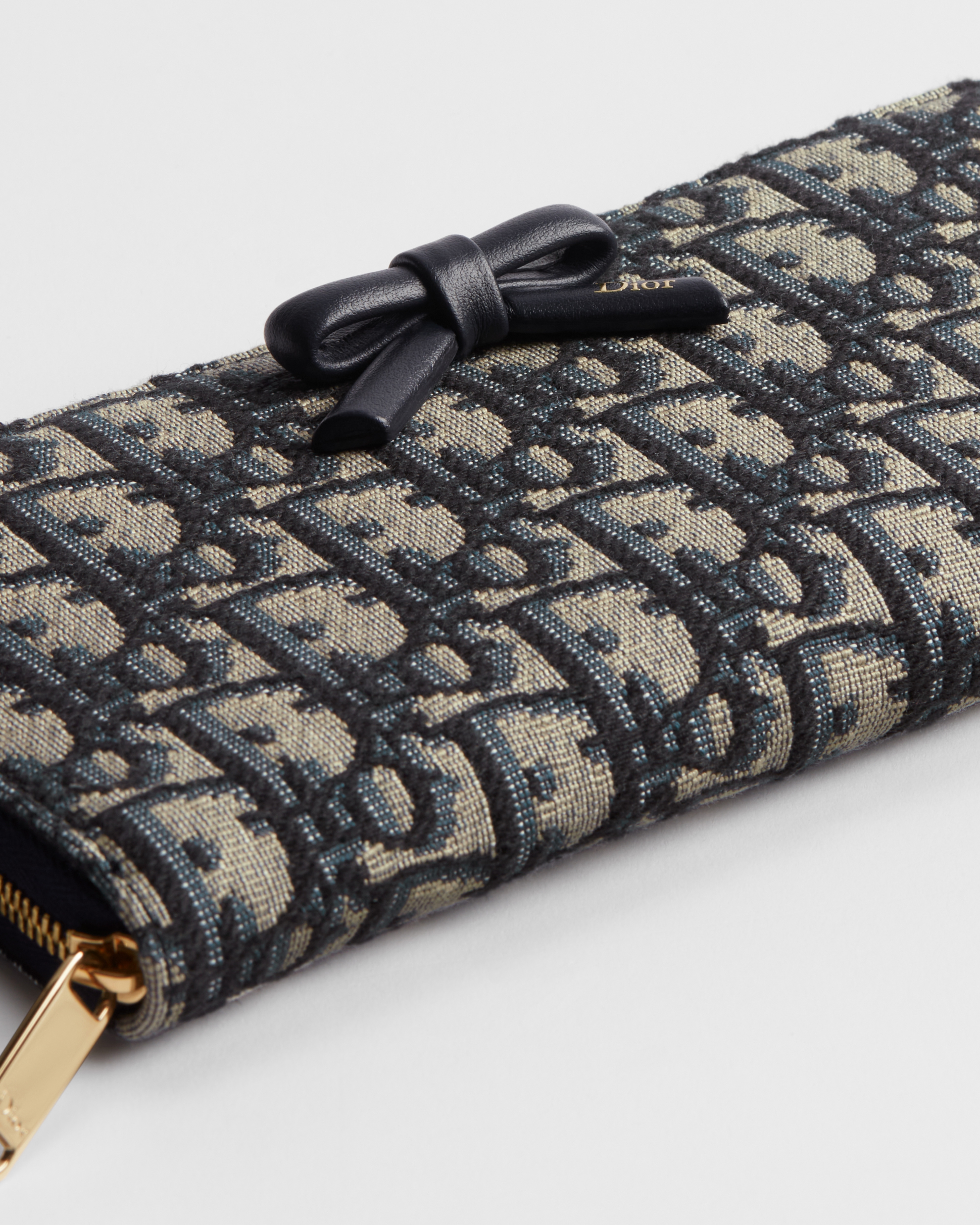 Dior Oblique Bow Voyageur Slim Wallet Blue Dior Oblique Jacquard E10