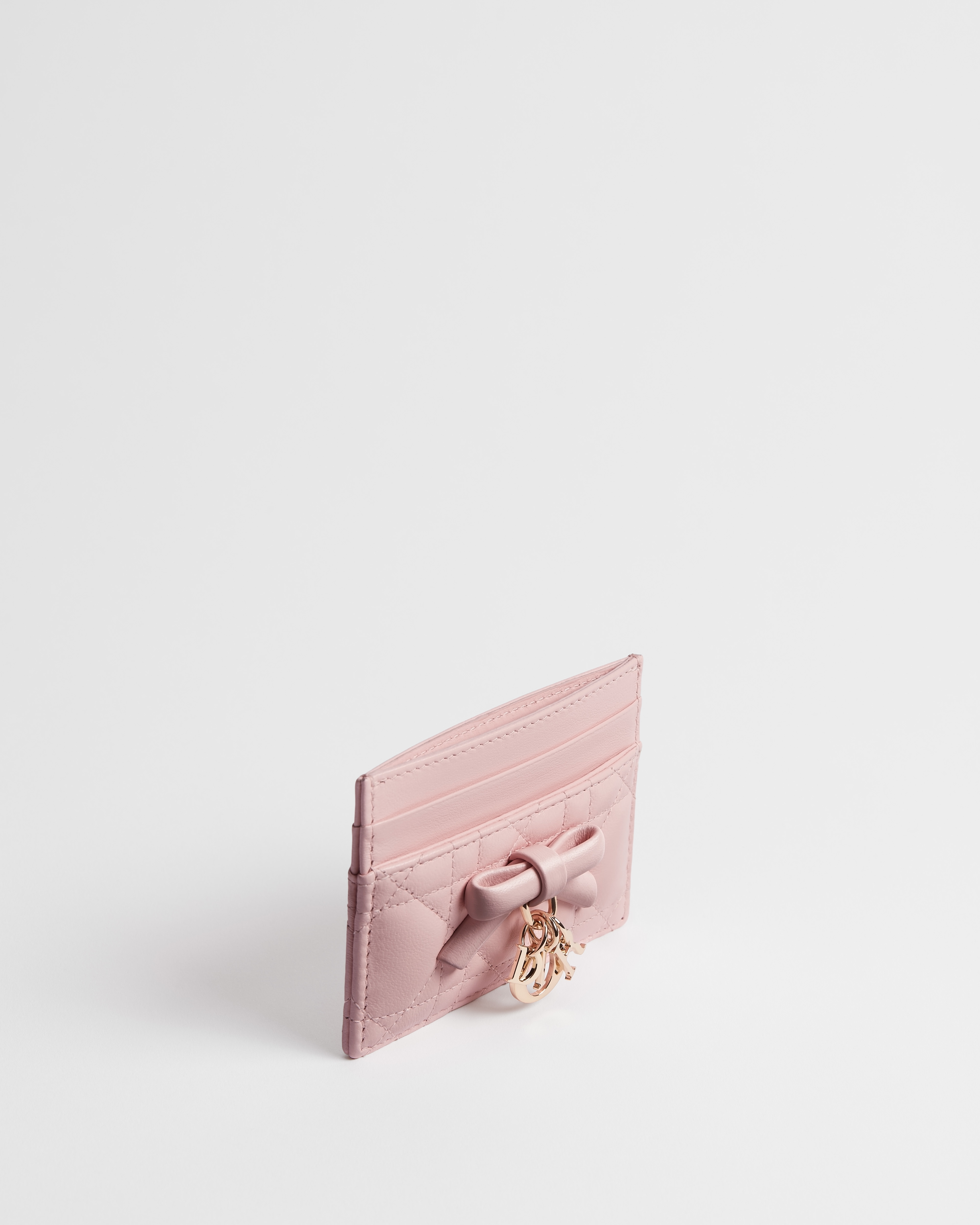 Lady Dior Freesia 卡夹 淡柔粉色羊皮革藤格纹 E06