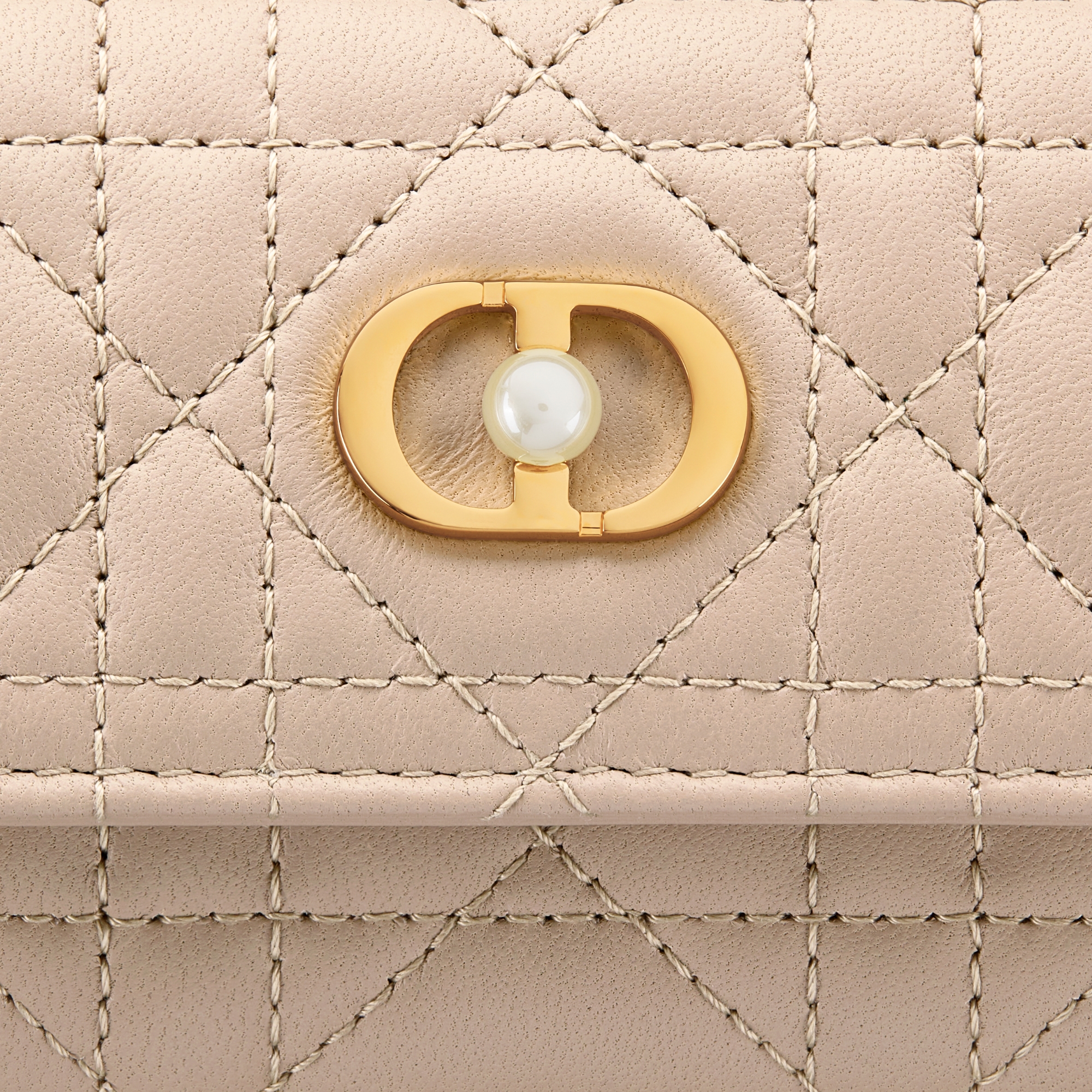 Dior Jolie Glycine-portemonnee Poederbeige lamsleer met Cannage-motief E09