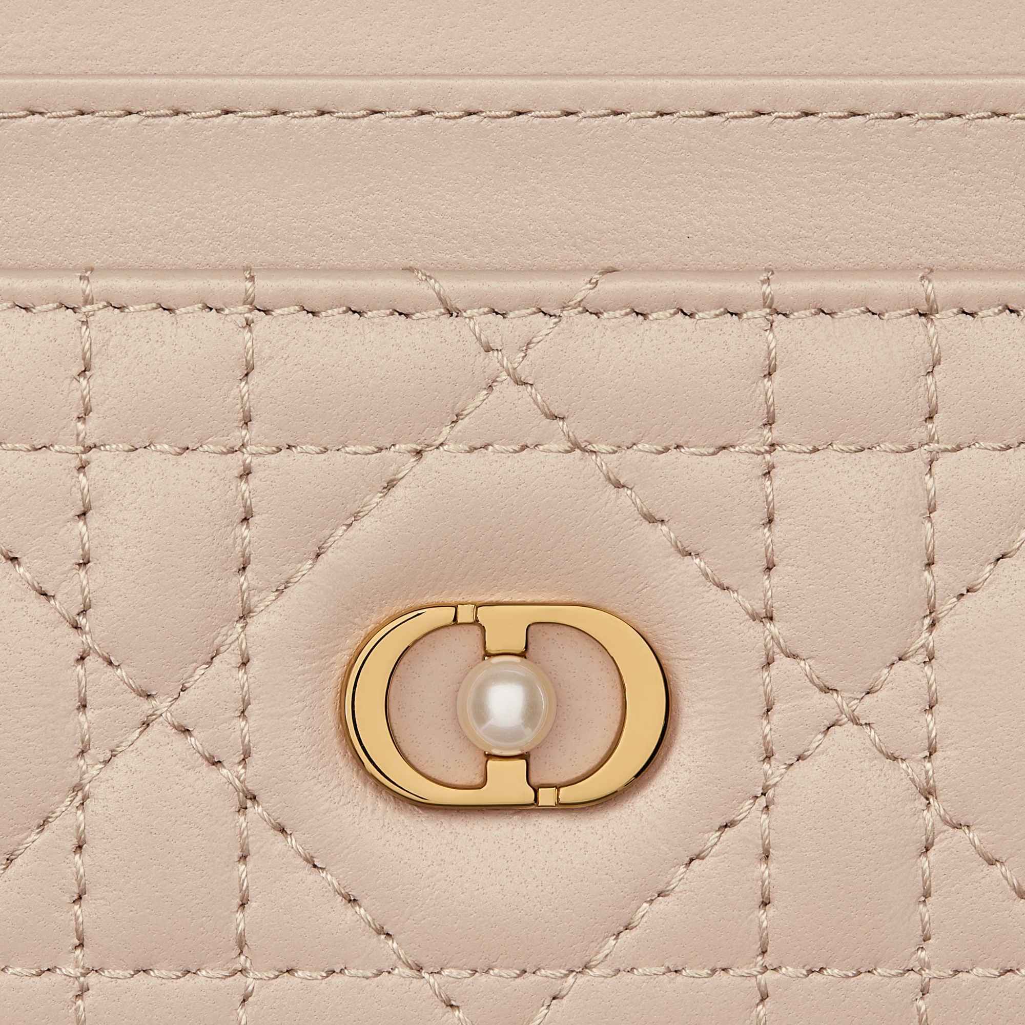 Porta-cartões Dior Jolie Freesia Pele de cordeiro Cannage bege-pó E09