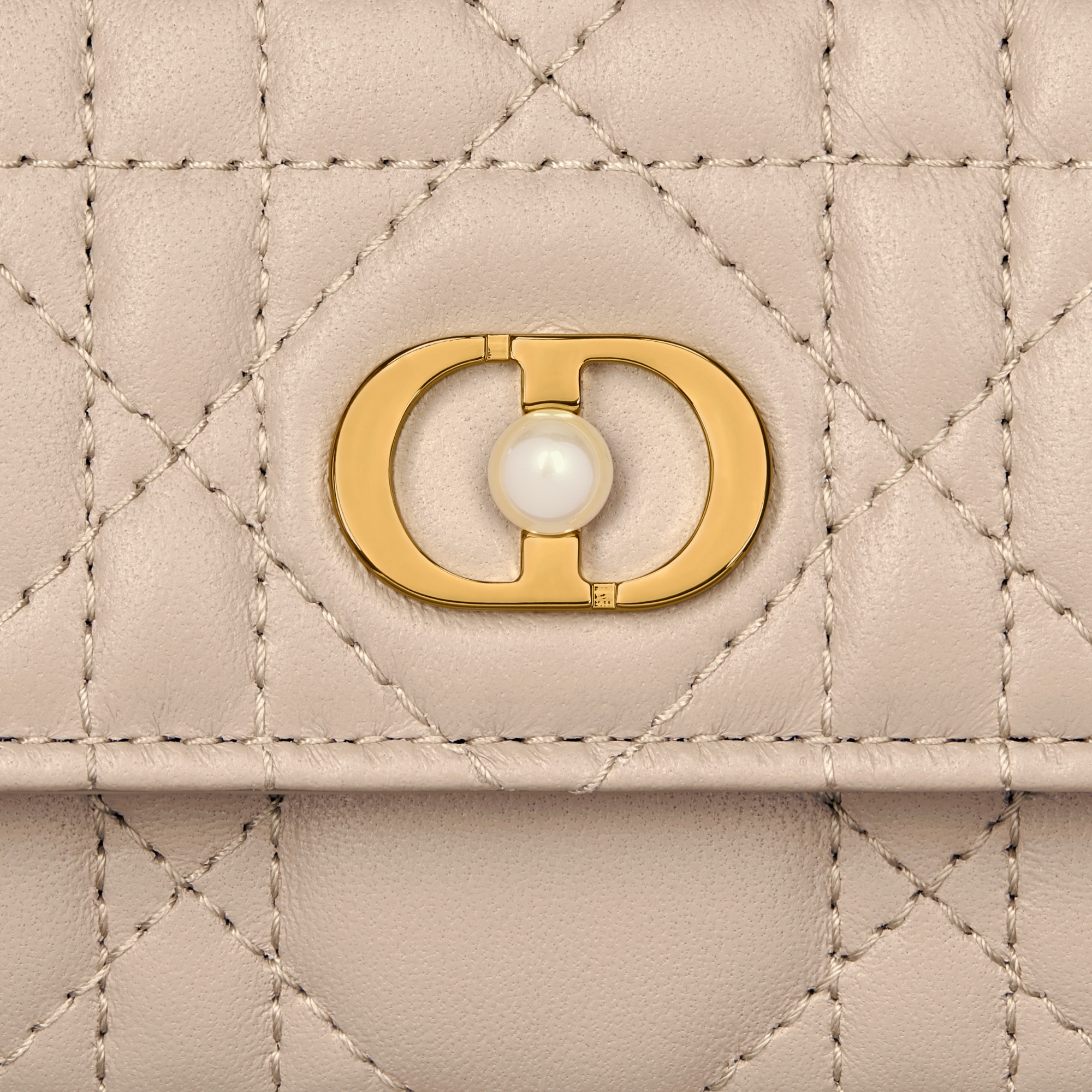 【最終値下げ！！！】新品 Dior JolieHibiscus ディオール DIOR | Dior Jolie Hibiscus ウォレット カナージュ ラムスキン