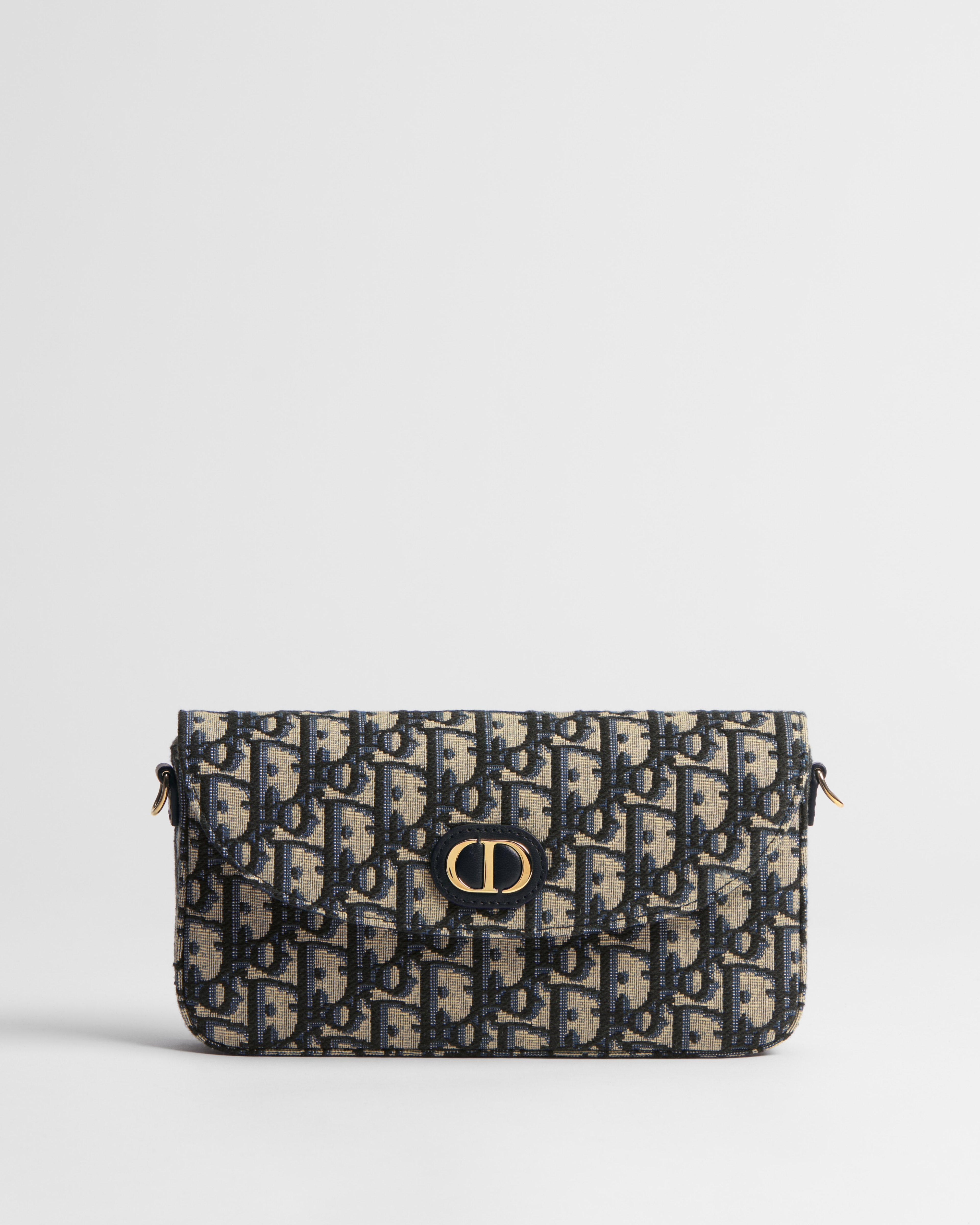 30 Montaigne Pouch with Chain