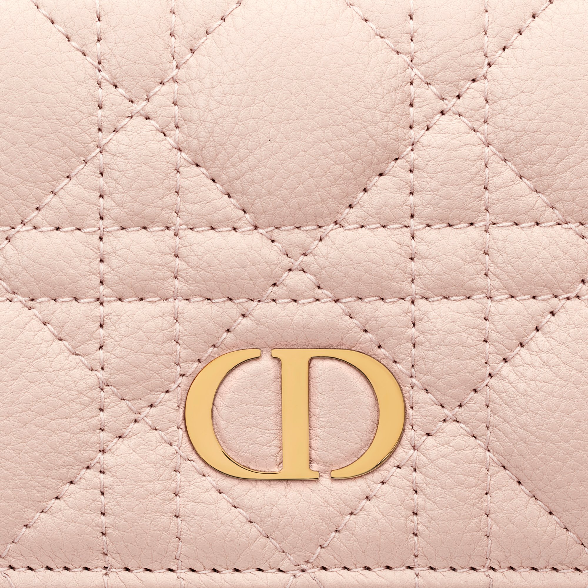 กระเป๋าสตางค์ Dior Caro Scarlet มุมมองโดยละเอียด