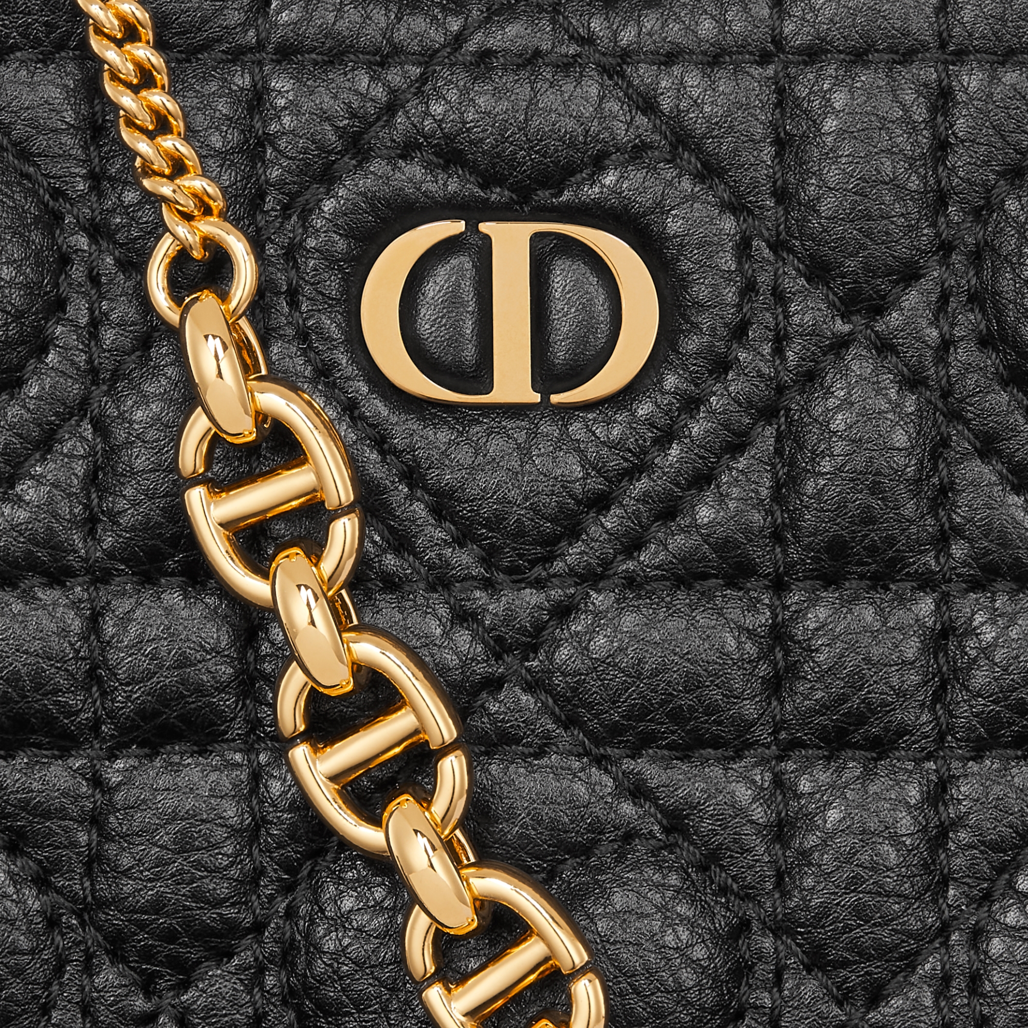 Dioramour Dior Caro Heart Pouch with Chain Black Cannage Calfskin with Heart Motif E09