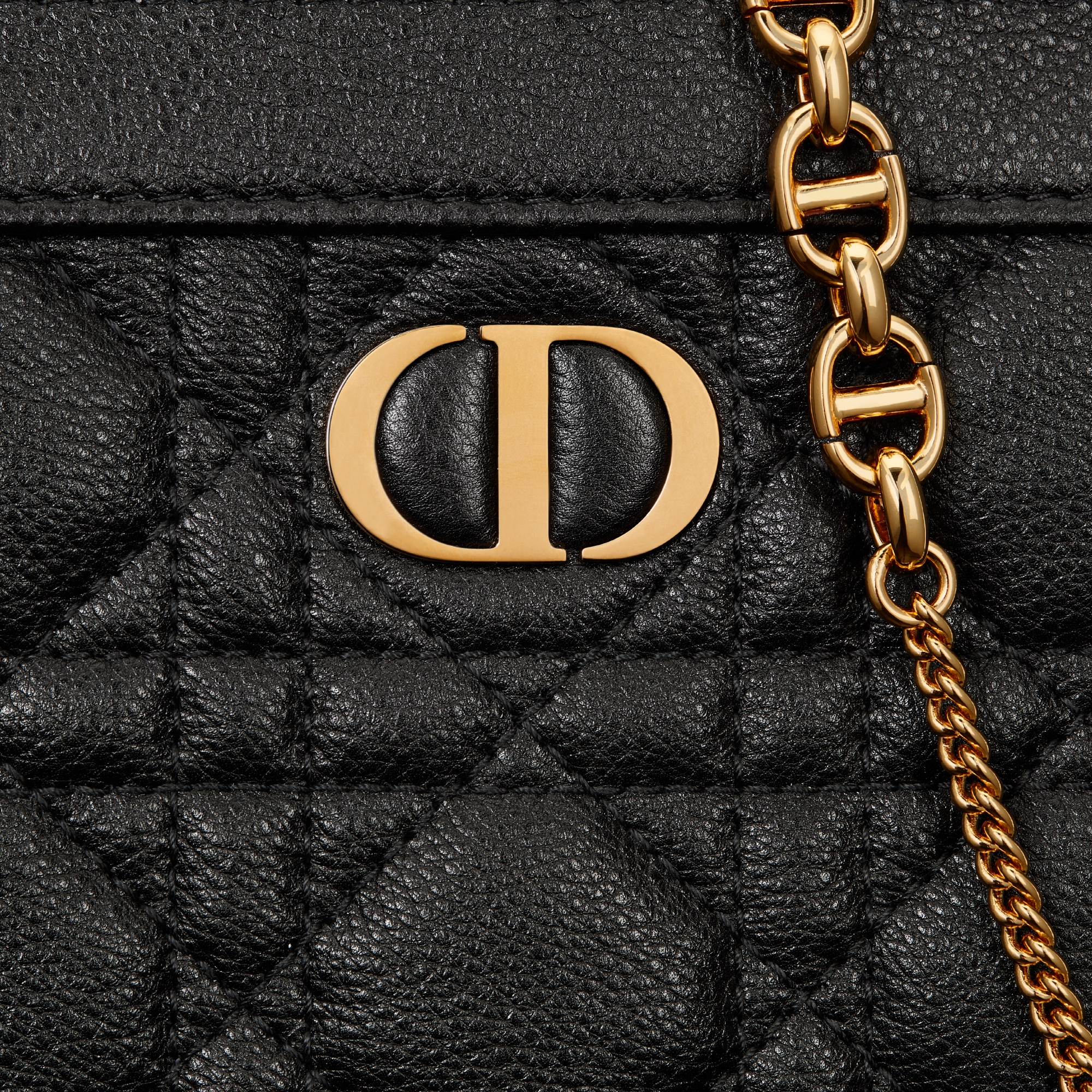 Dior Caro Every Dior 小袋 黑色柔軟 Cannage 藤格紋圖案小牛皮 E09