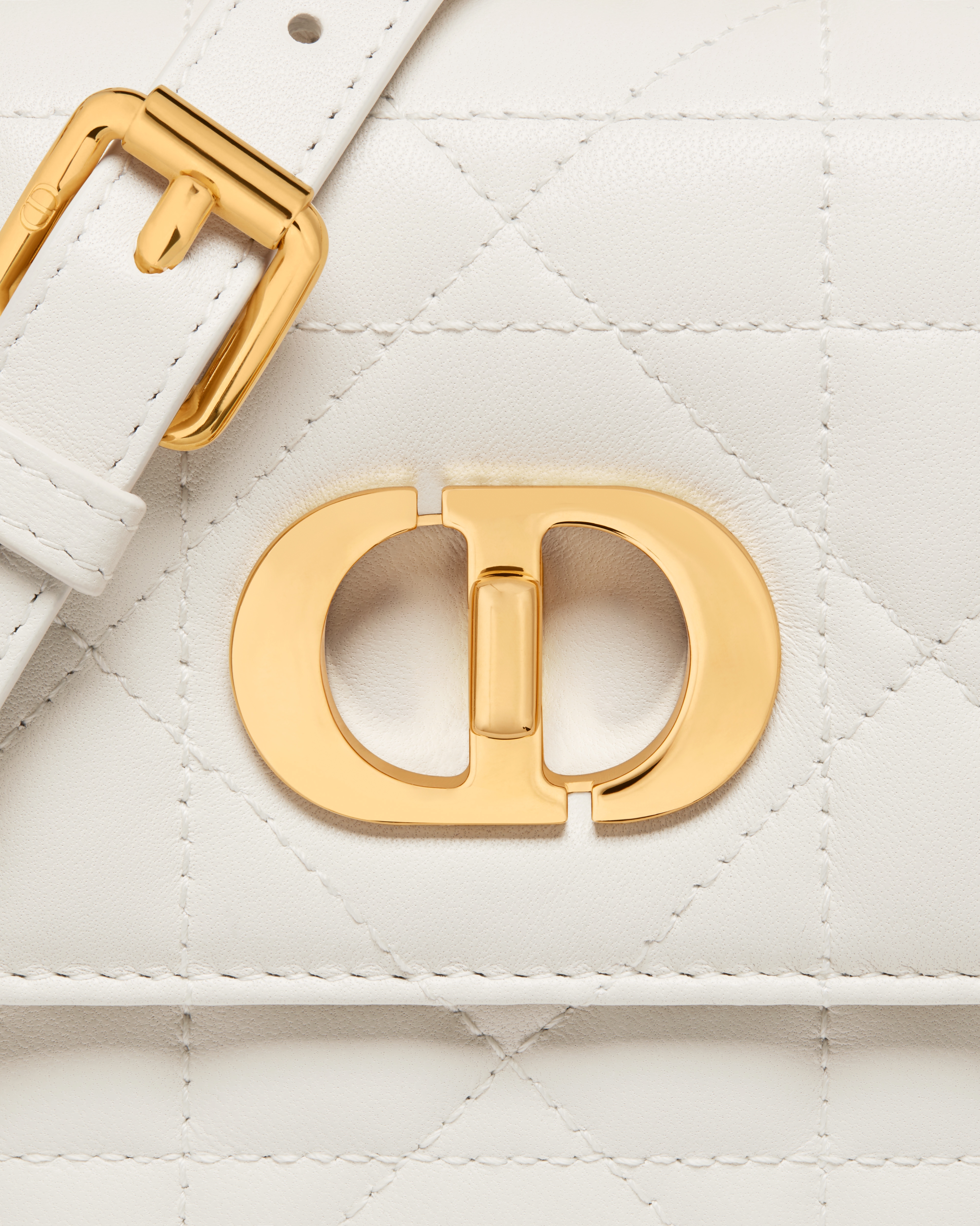 Mini sac Miss Caro Cuir d'agneau Macrocannage couleur latte E09