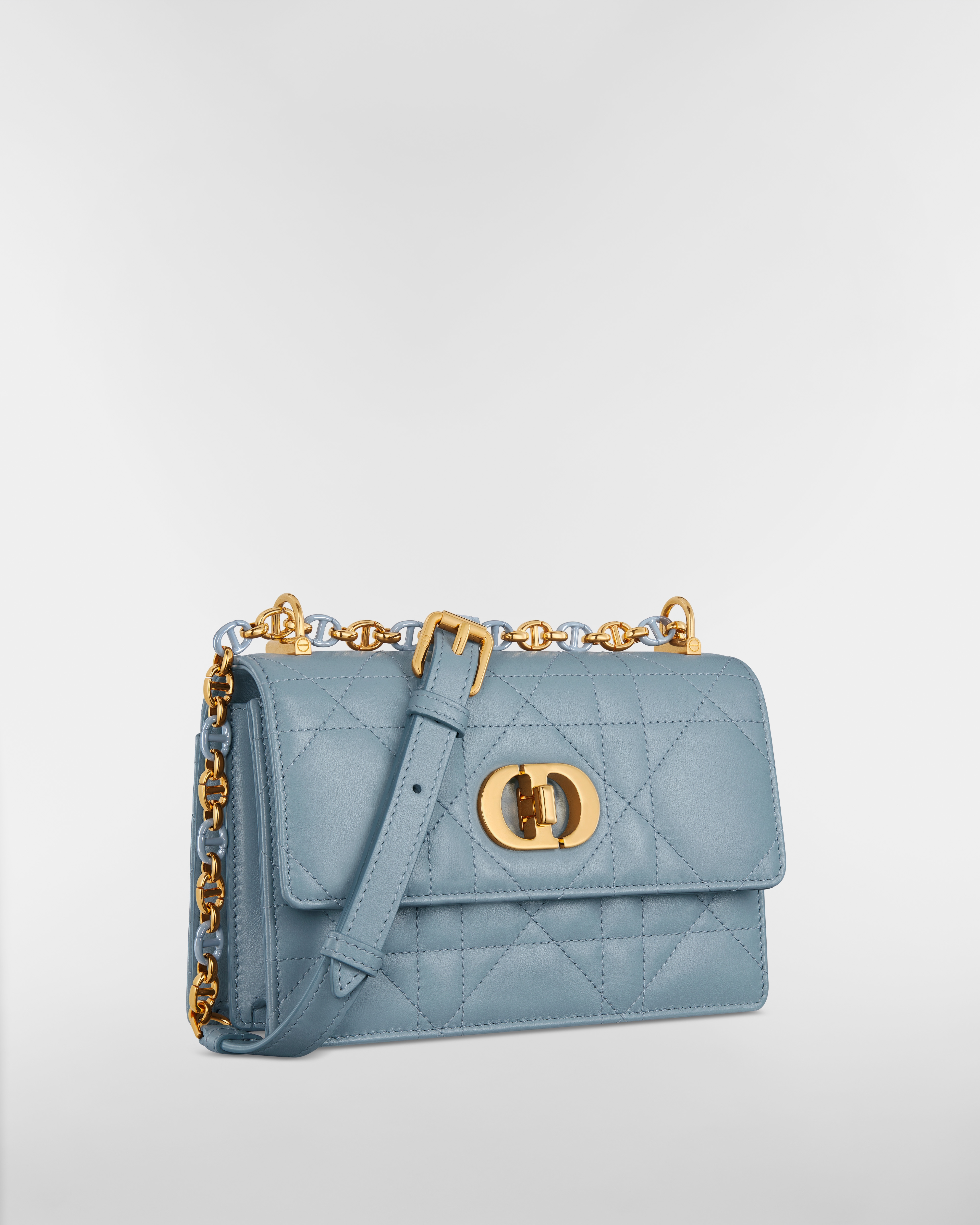 Mini sac Miss Caro Cuir d'agneau Macrocannage couleur cloud blue E03