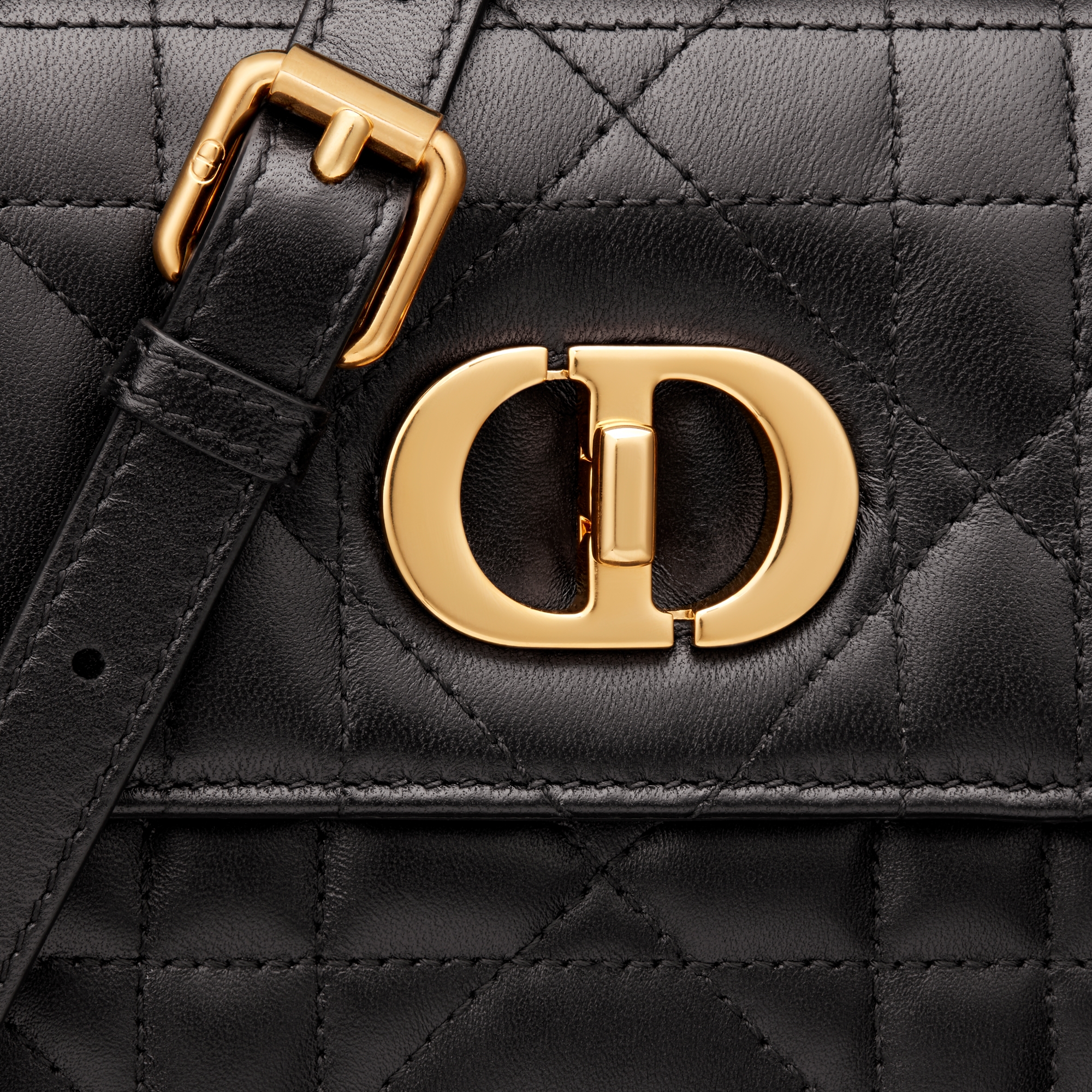 Miss Caro Minitasche Macrocannage Lammleder in Schwarz E09