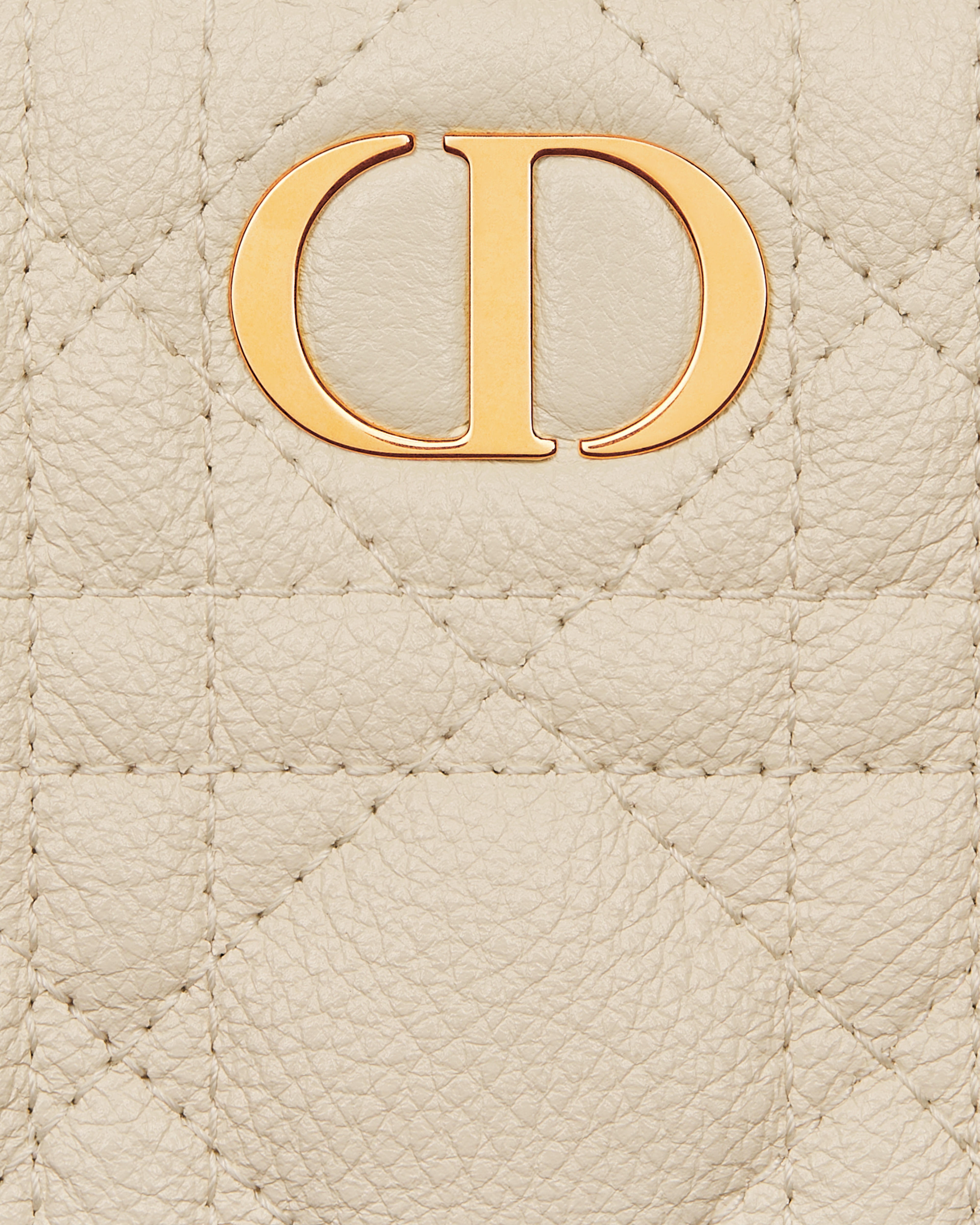 Dior Caro Dahlia ウォレット カナージュ カーフスキン E09