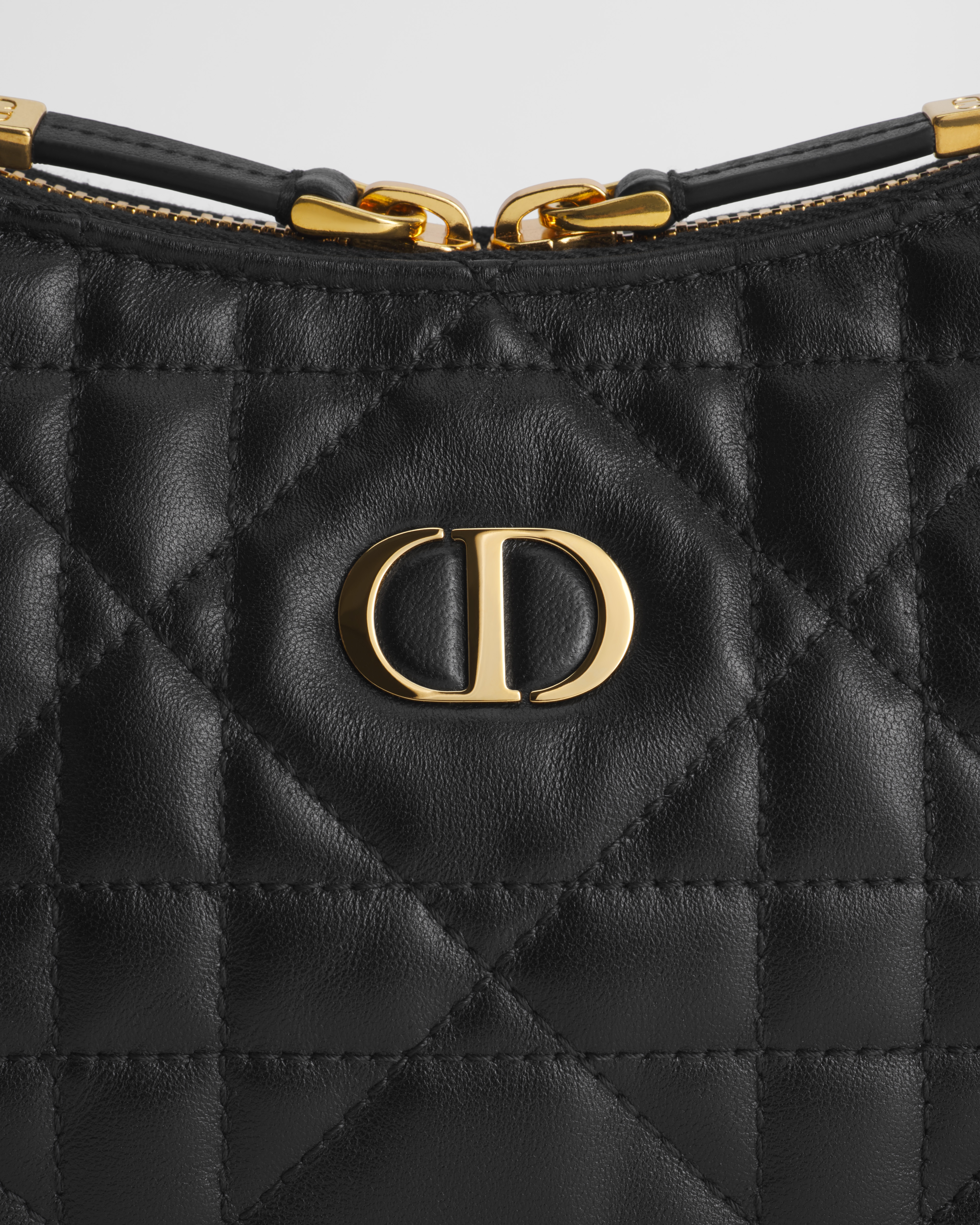 Miss Caro Diorling Minitasche mit Kette Macrocannage Lammleder in Schwarz E10