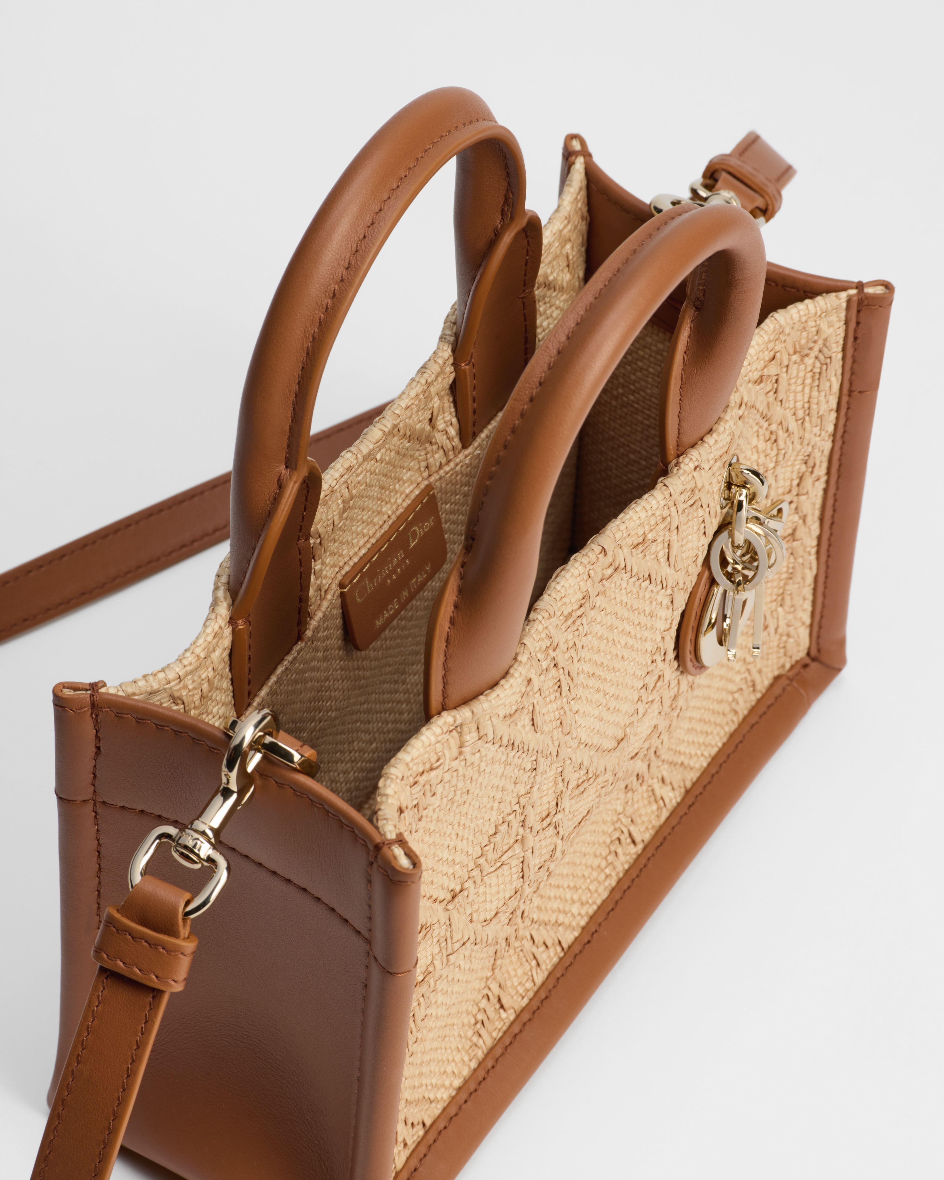 Dior Book Tote mini Rafia Cannage beige (21,5 x 13 x 7,5 cm) E06