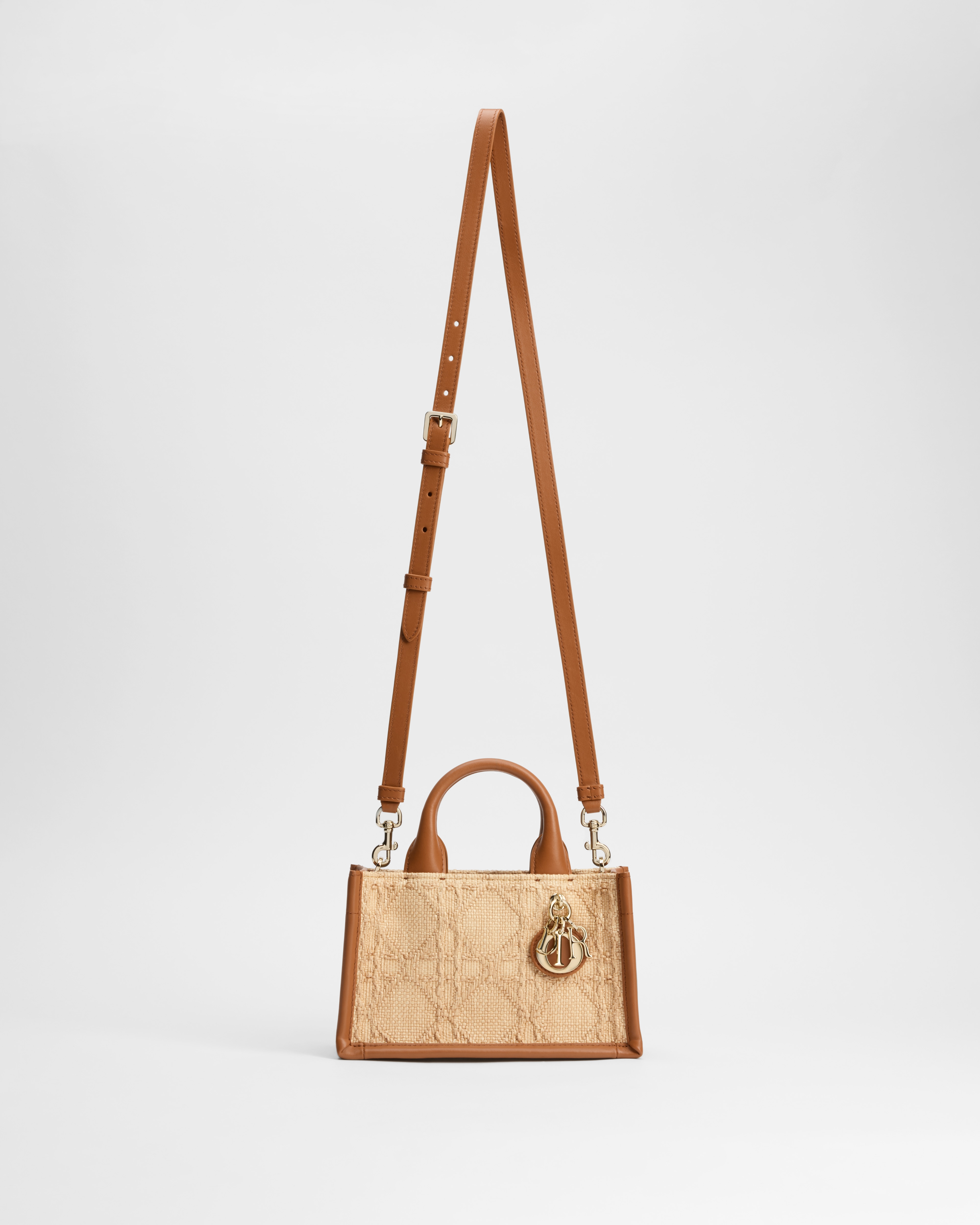 Dior Book Tote mini Rafia Cannage beige (21,5 x 13 x 7,5 cm) E07