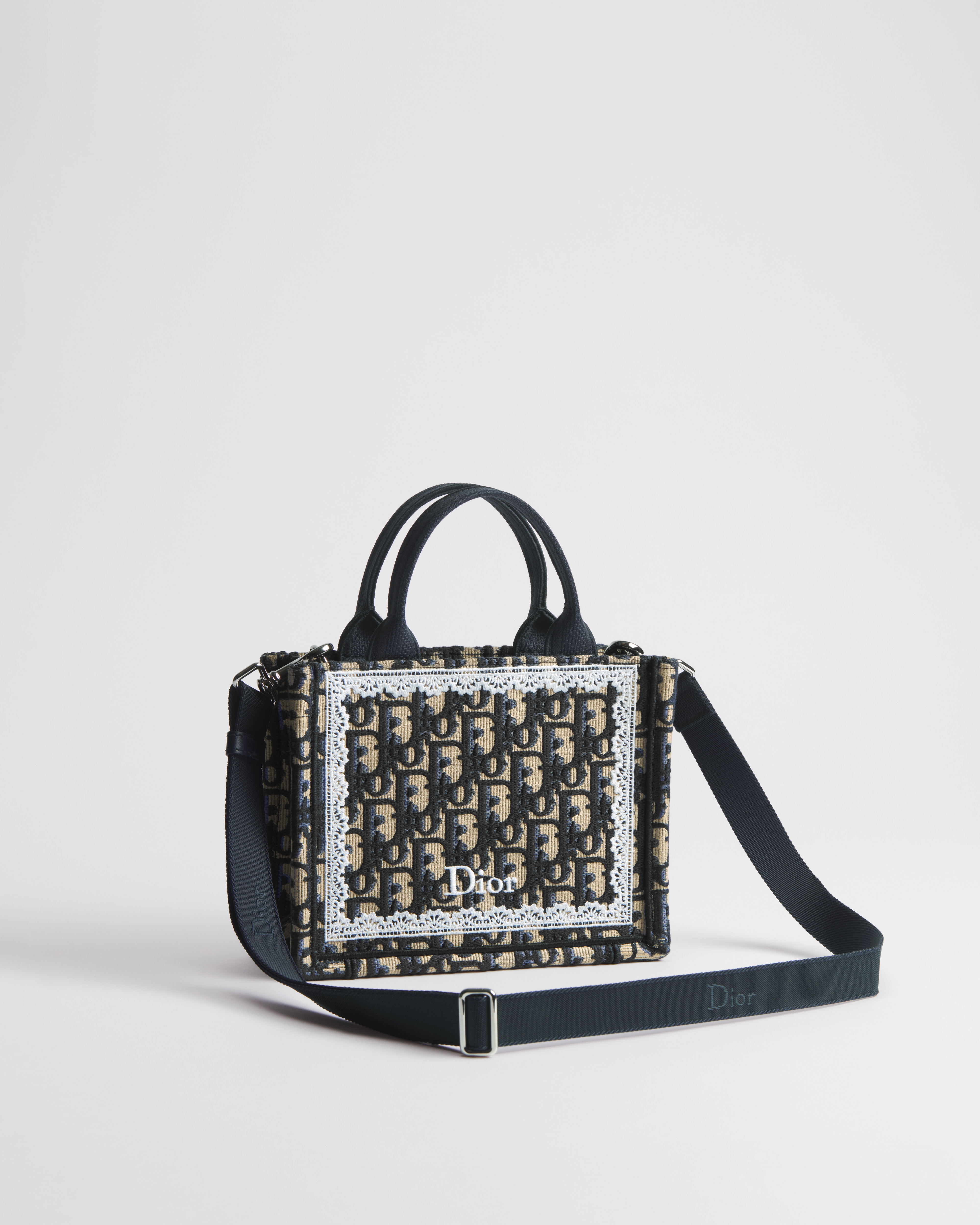 Dior Book Tote mini con bandolera Bordado Dior Oblique azul y encaje blanco (21 x 16 x 6,5 cm) E03