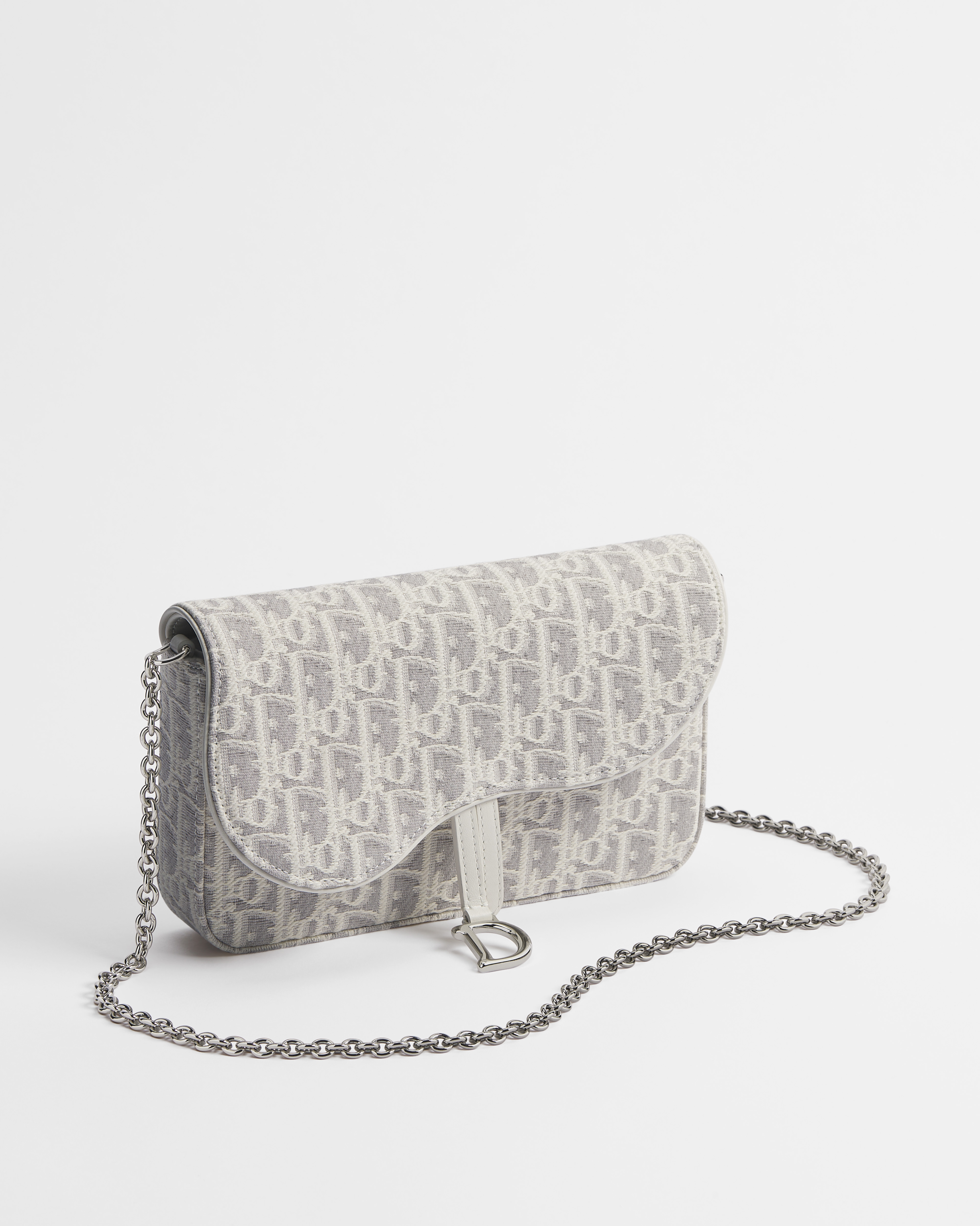 Medium Saddle Pouch with Chain