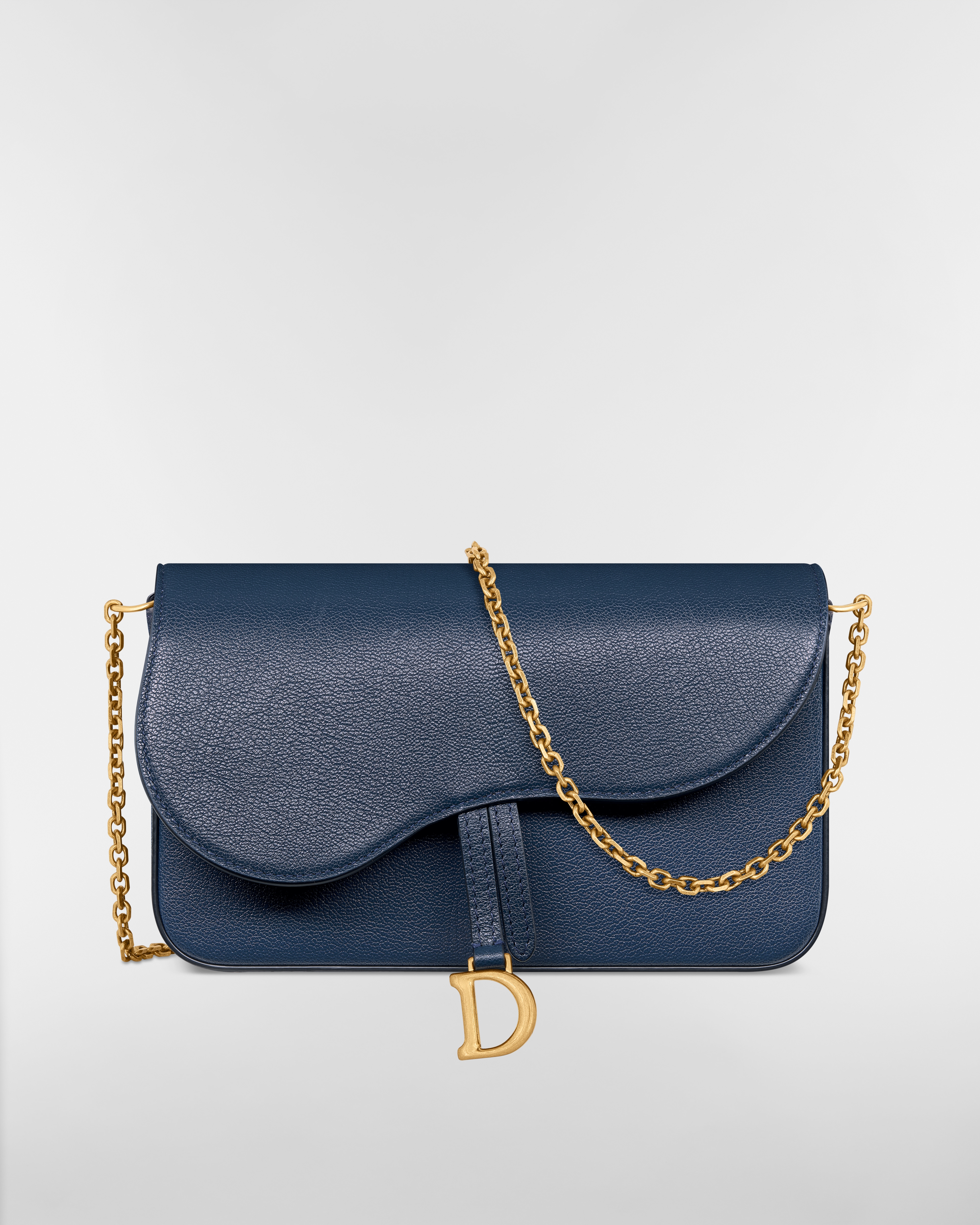 Medium Saddle Pouch with Chain