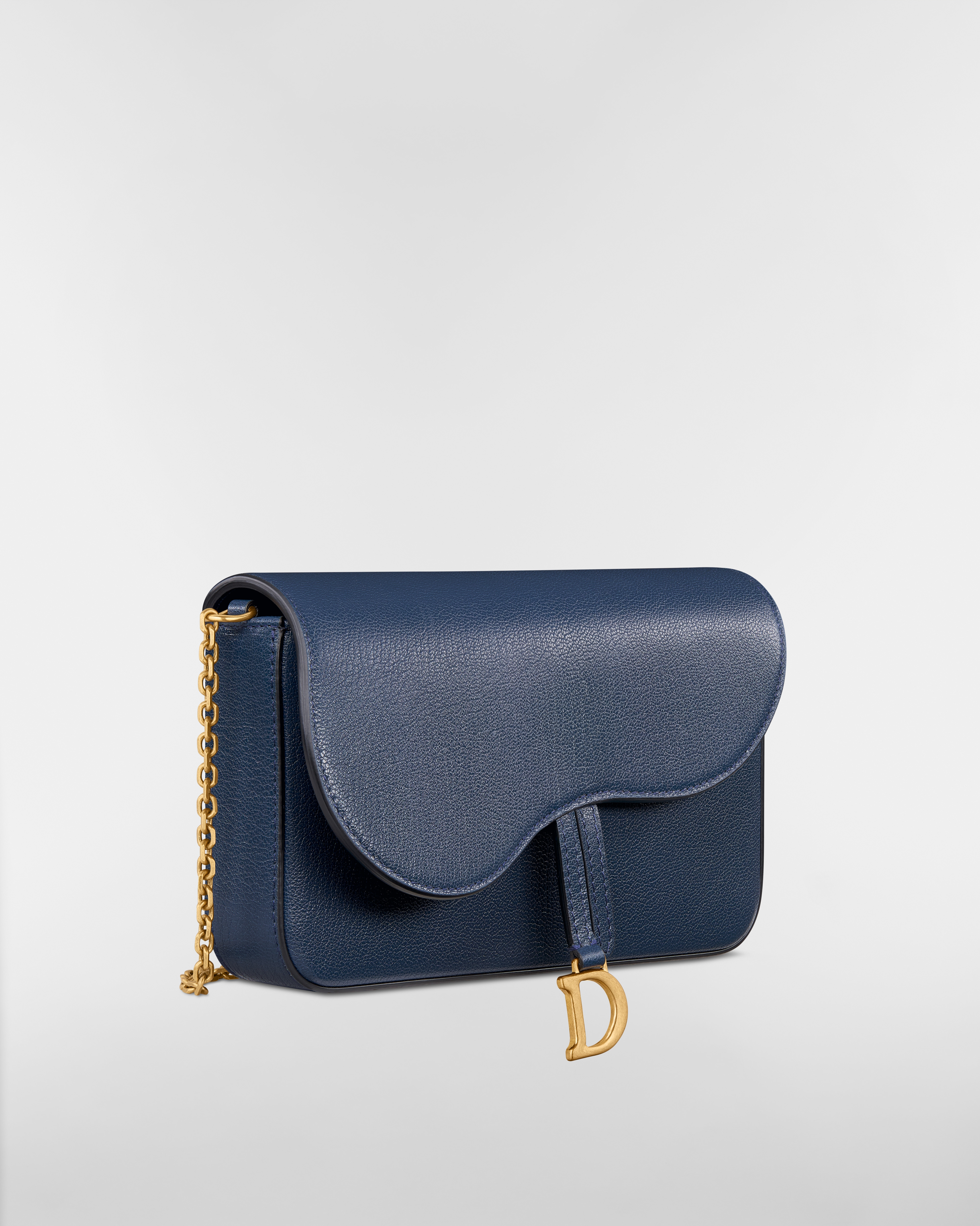 Medium Saddle Pouch with Chain