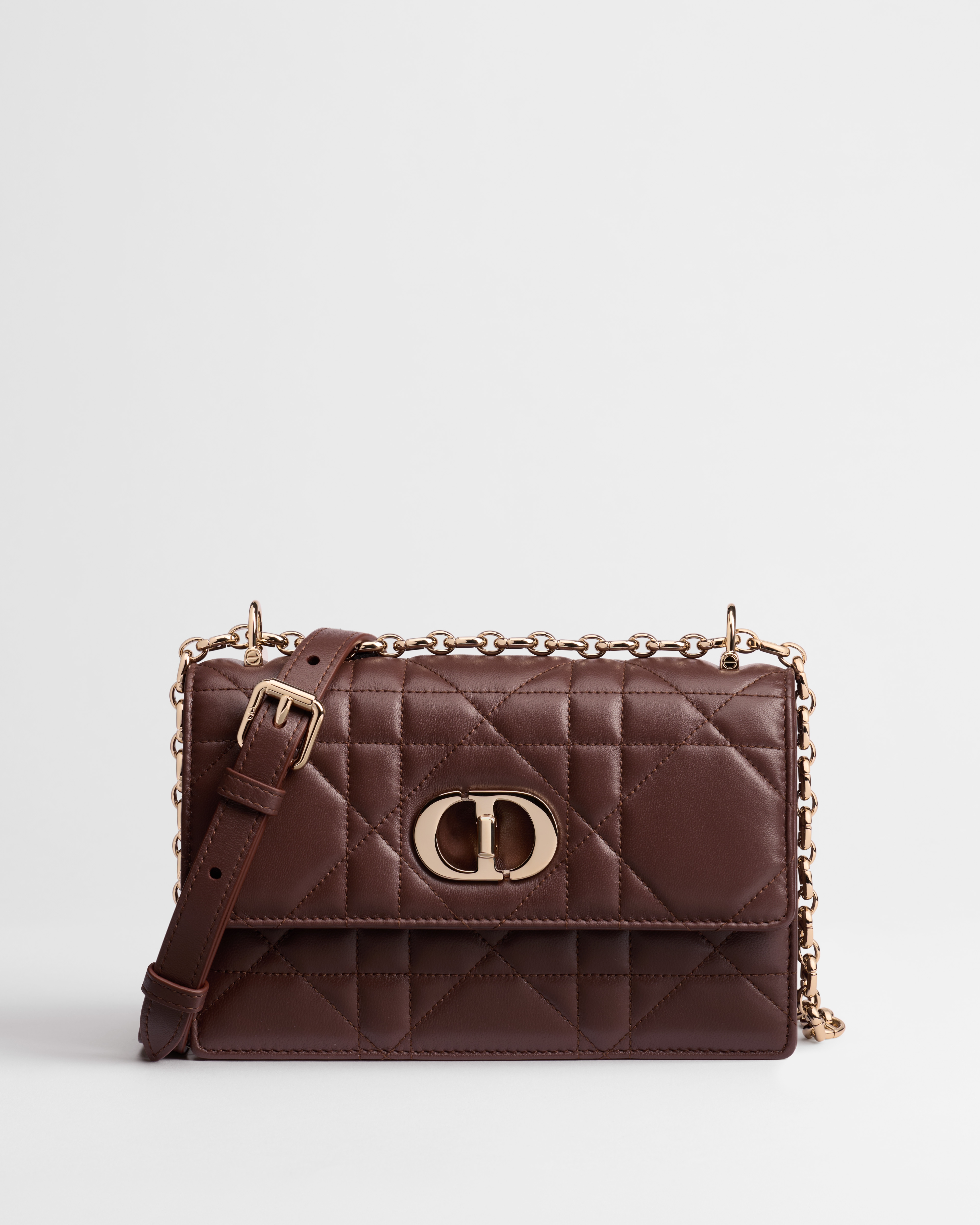 Miss Caro-minitas New Marron lamsleer met Macrocannage-motief E01