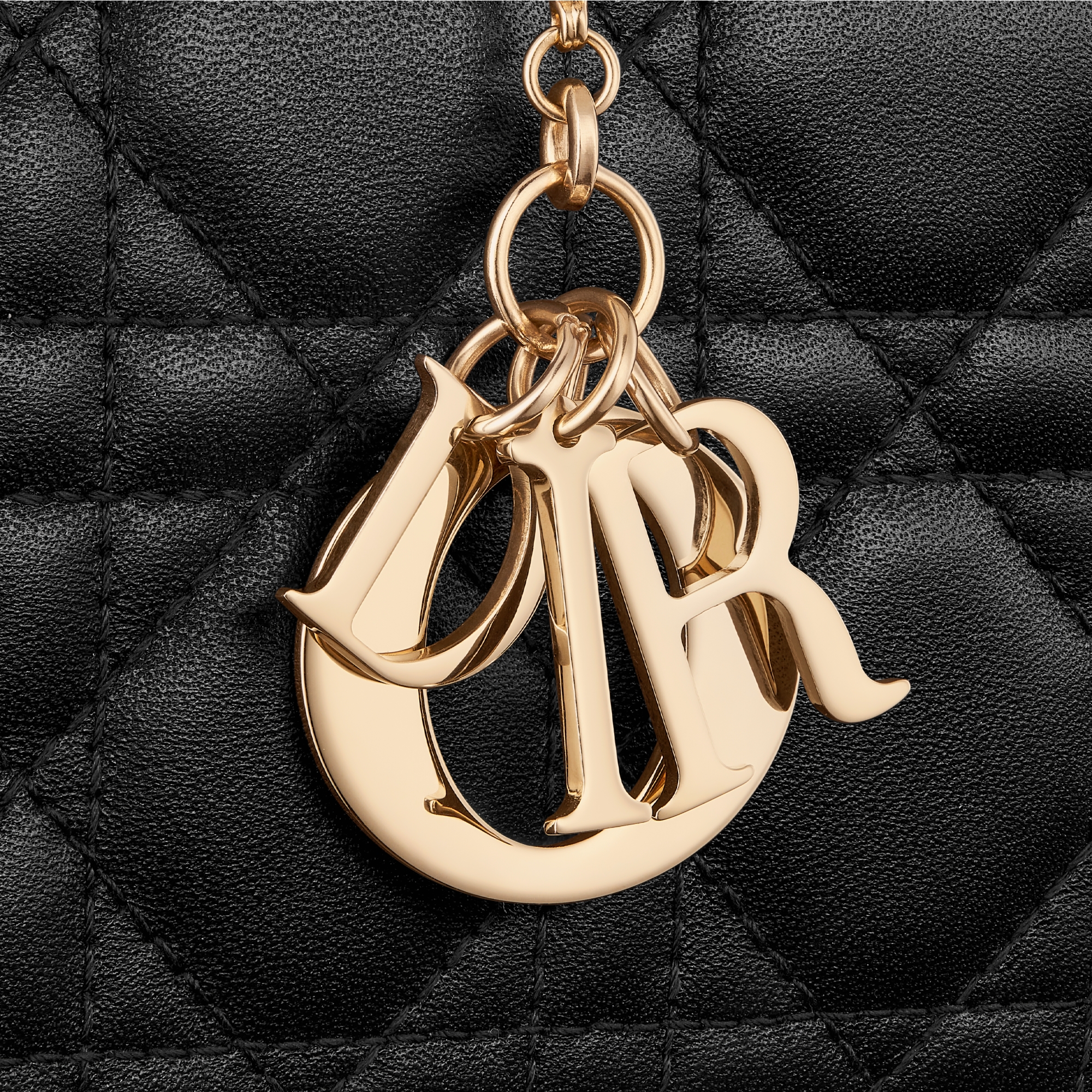 Carteira Lady Dior com zíper média Pele de cordeiro Cannage preta E09