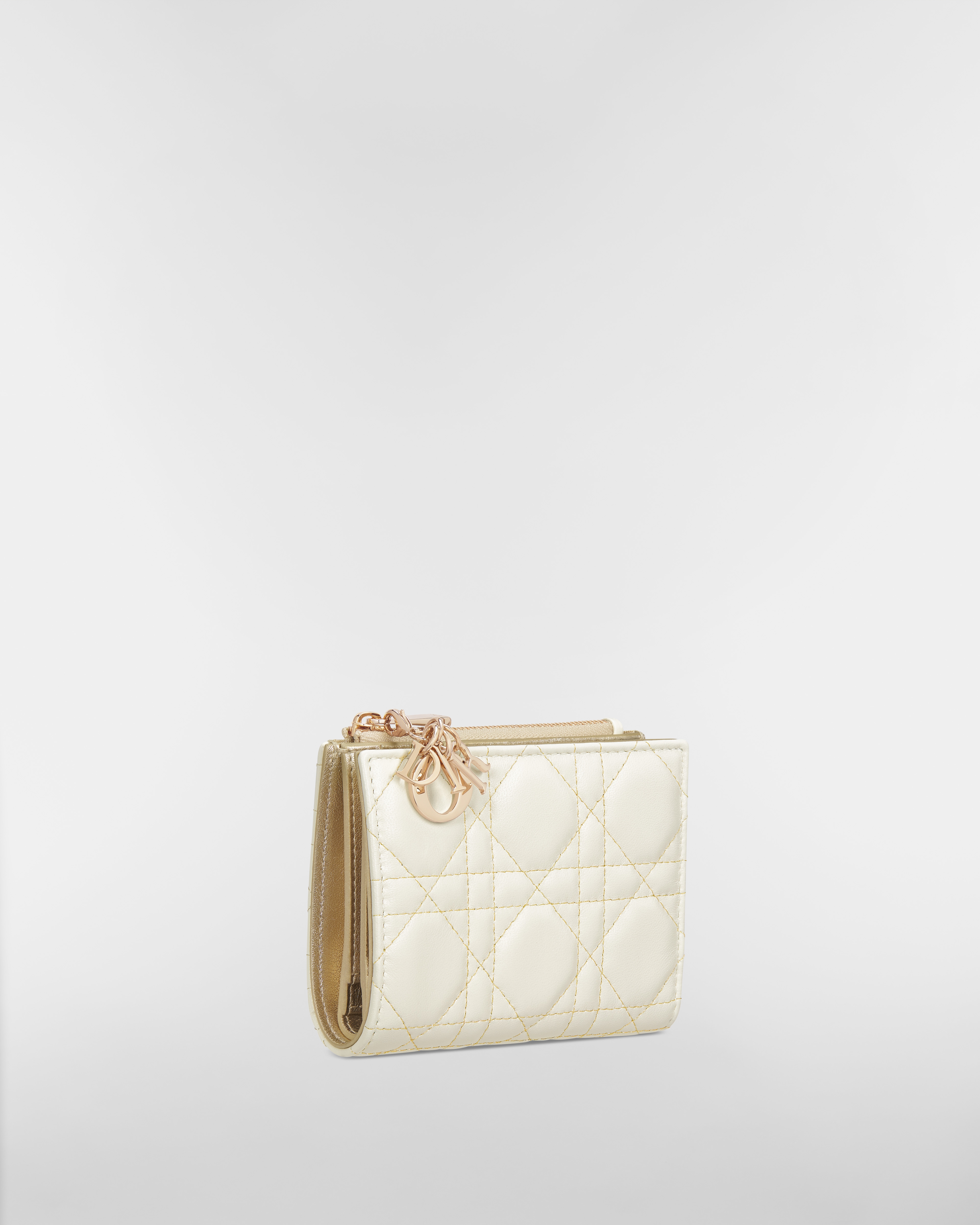 【日本限定】Lady Dior Dahlia ウォレット カナージュ ラムスキン E03