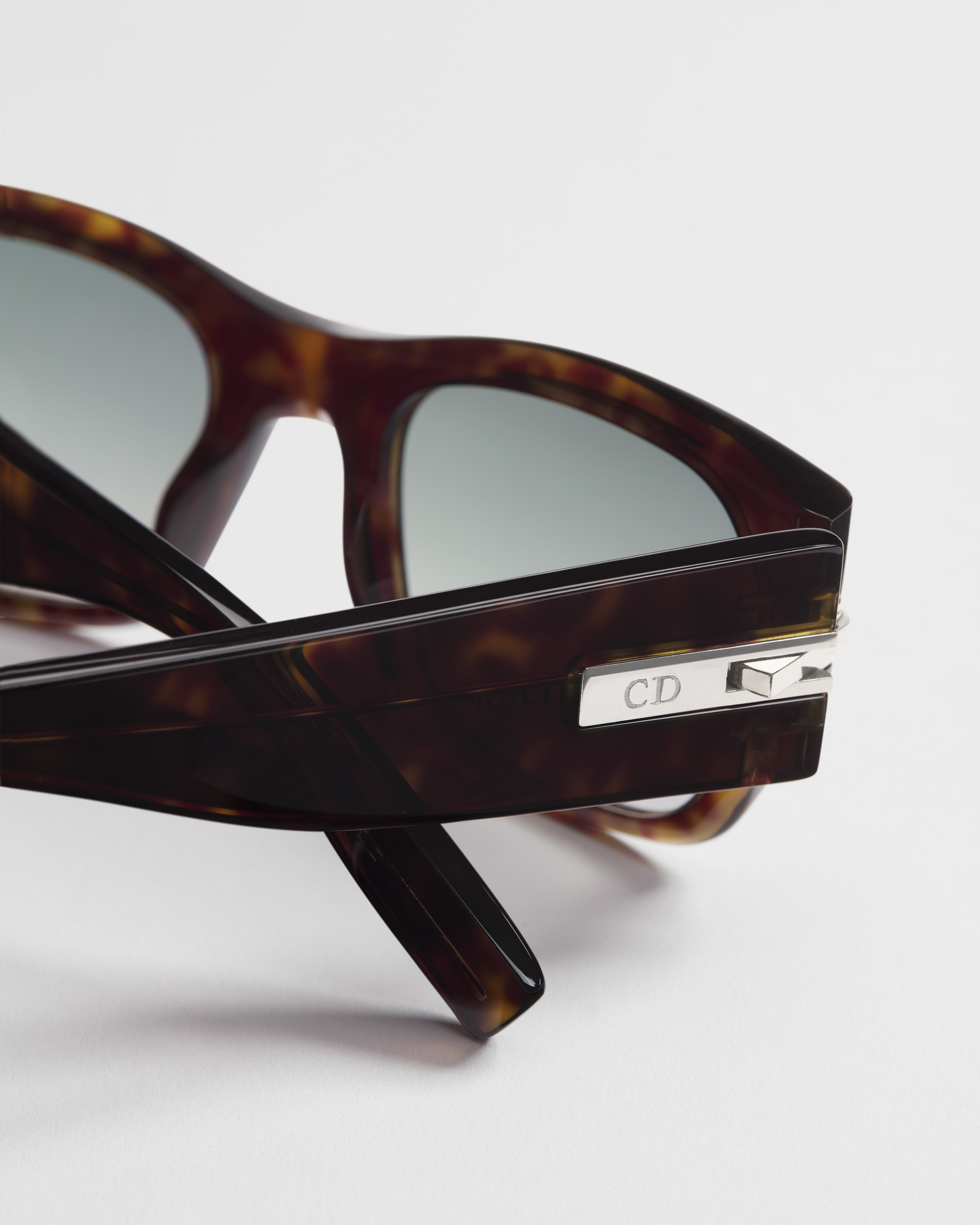 DiorBlackSuit XL S4I