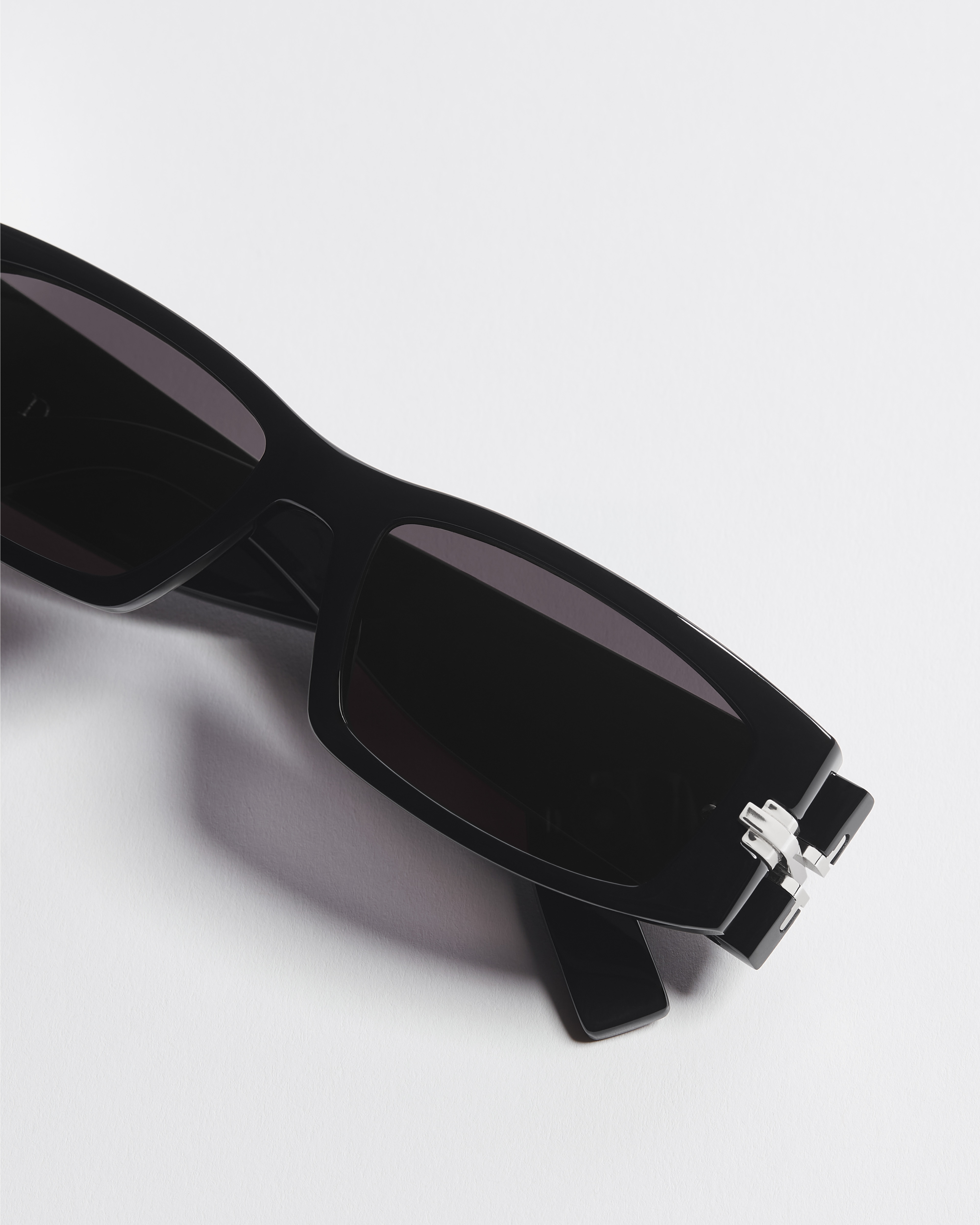 DiorBlackSuit XL S5I Black Rectangular Sunglasses E06
