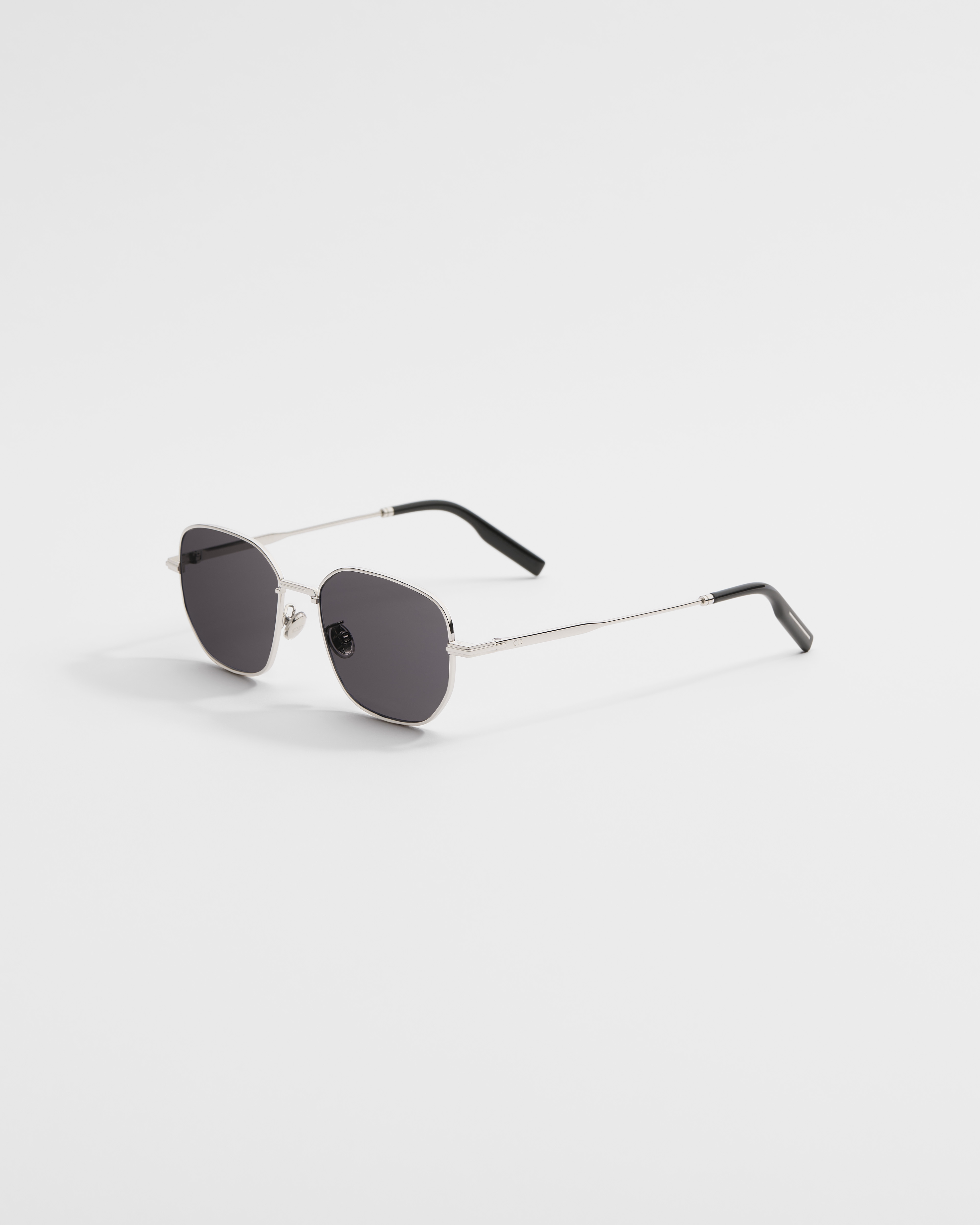 DiorBlackSuit S22U Quadratische Sonnenbrille in Grau E03