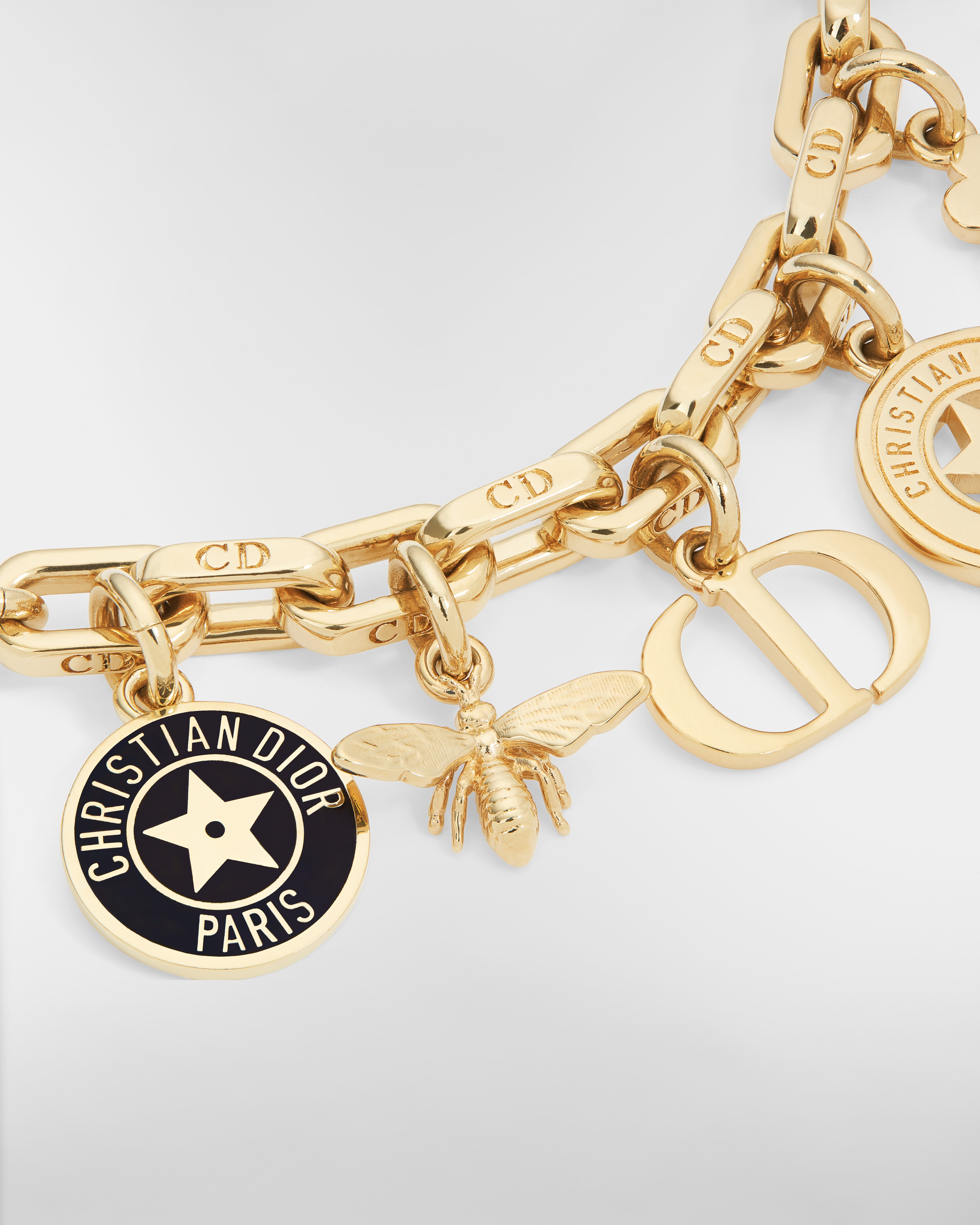 30 Montaigne 백 참 골드 피니시 메탈 & 블랙 래커 E09