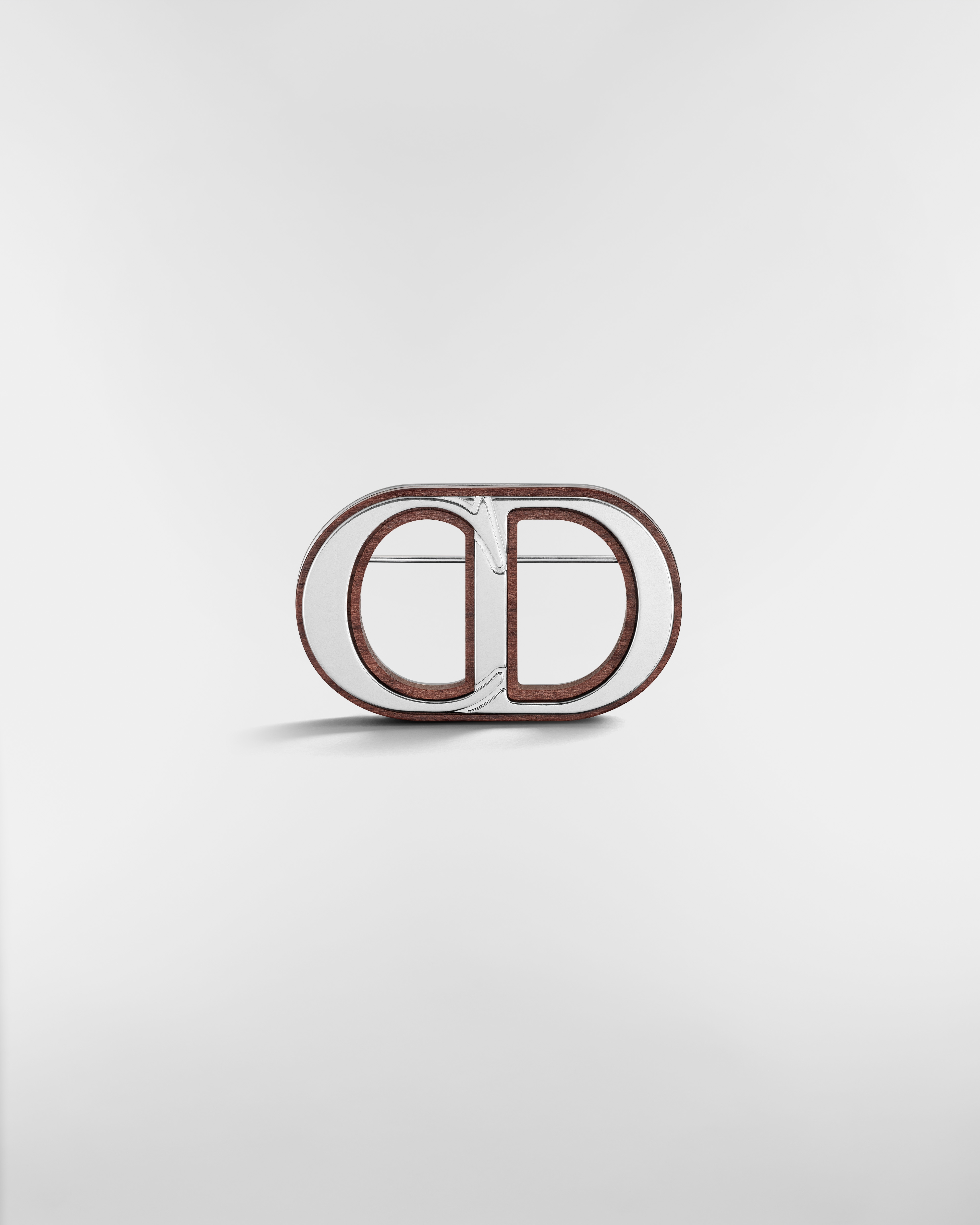 Broche Knock on Wood Laiton argenté et bois de Santos E01