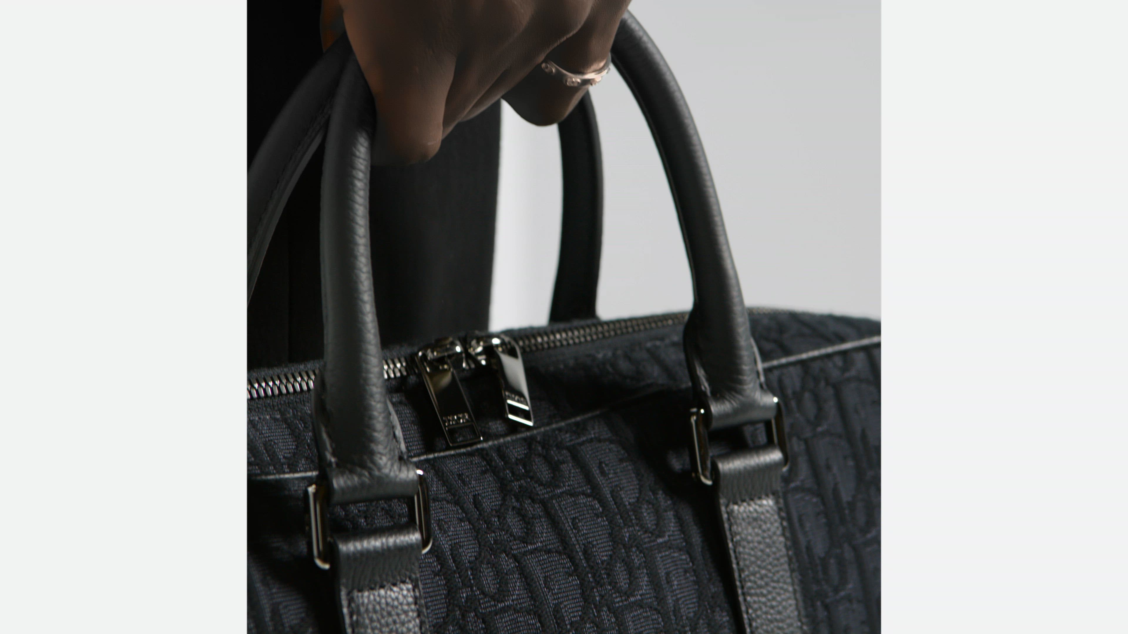 Christian Dior ブラック ケース 楽天市場】クリスチャンディオール ランゴー ブリーフケース Dior