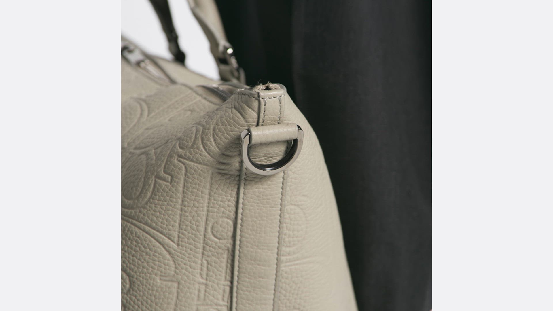 DIOR メッセンジャーバッグ グラビティ レザー & グレインドカーフ