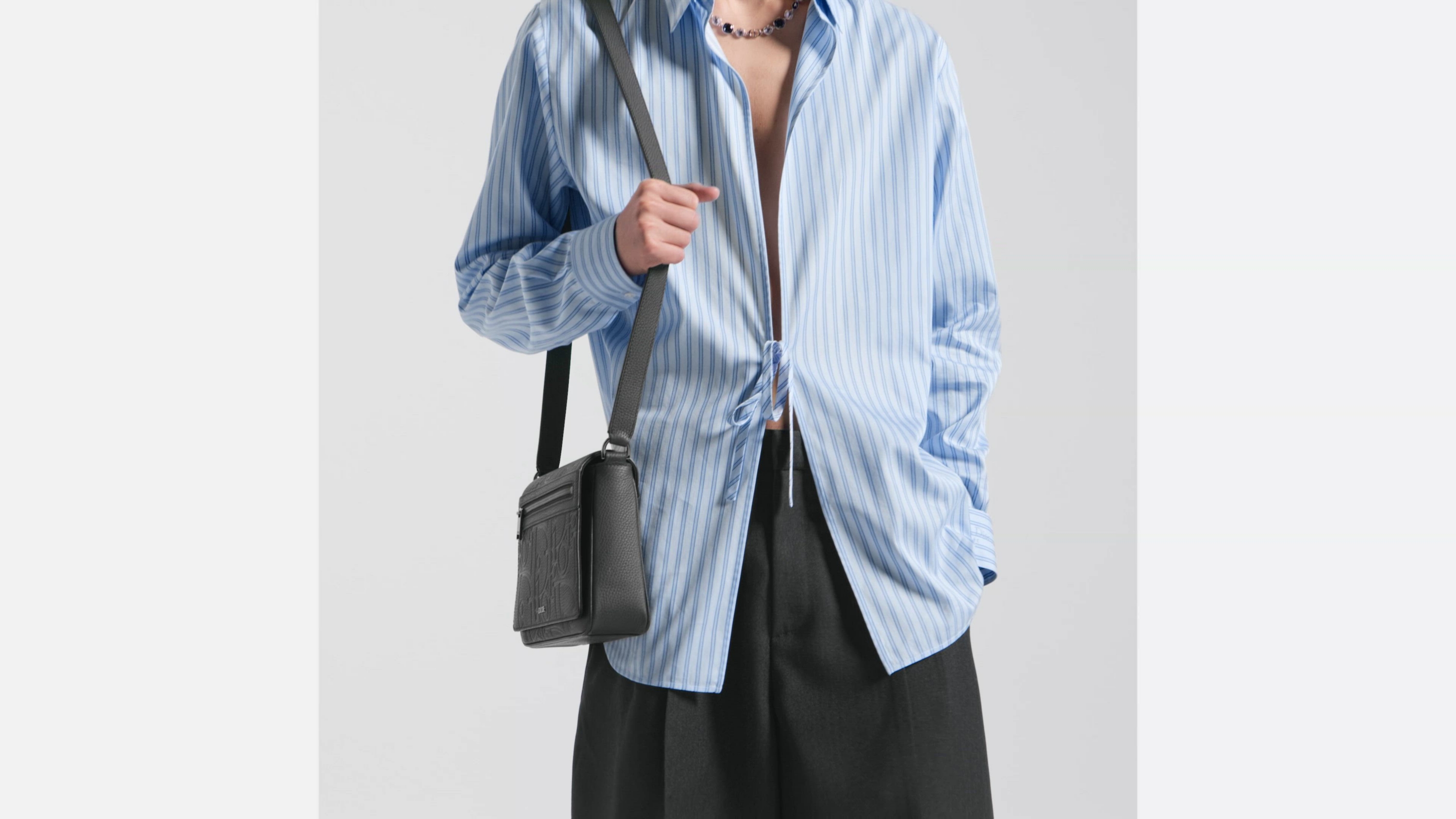 ⭐️極美品⭐️ディオールオム　グラビティレザー　フラップ付きメッセンジャーバッグ DIOR | Dior Hit the Road フラップ付き メッセンジャーバッグ