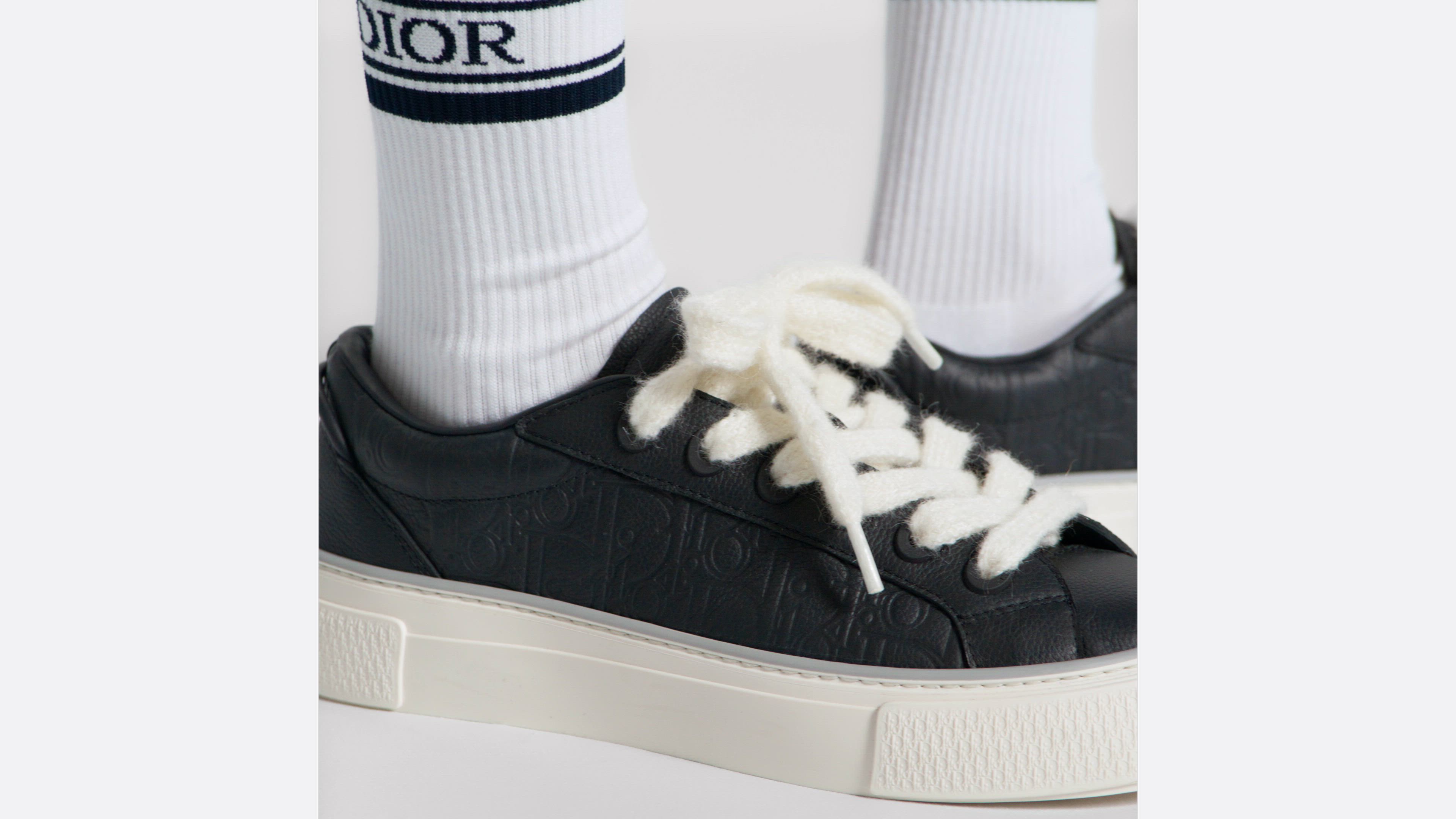 B33 Spin Sneaker Black Grained Calfskin and Black Dior Gravity