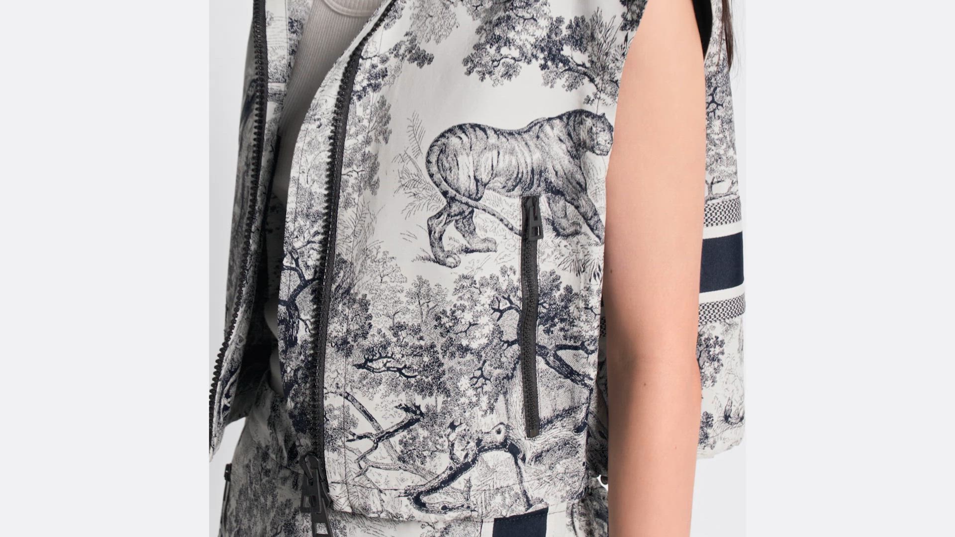 Hooded Vest Blue and White Technical Taffeta Jacquard with Toile