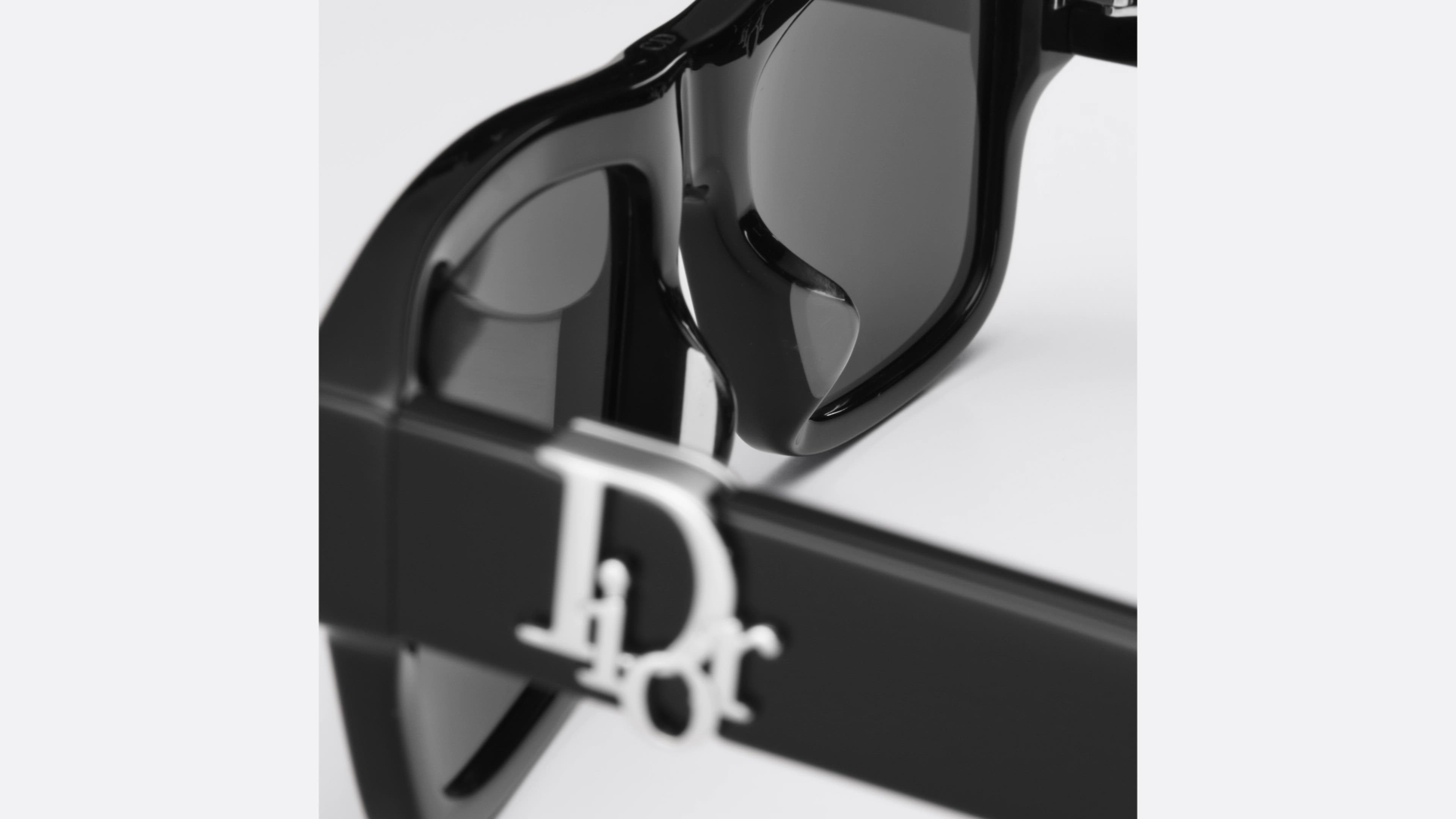 Dior 大きめスクエアサングラス ブラック/アイボリー DIOR | Dior Oblique サングラス スクエア